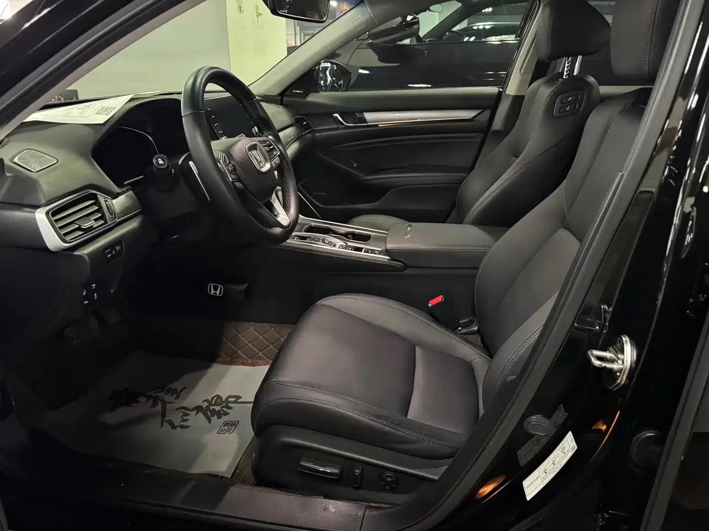 Accord 2021 Hybrid 2.0L Elite Starry Sky Limited Edition — миниатюра 6