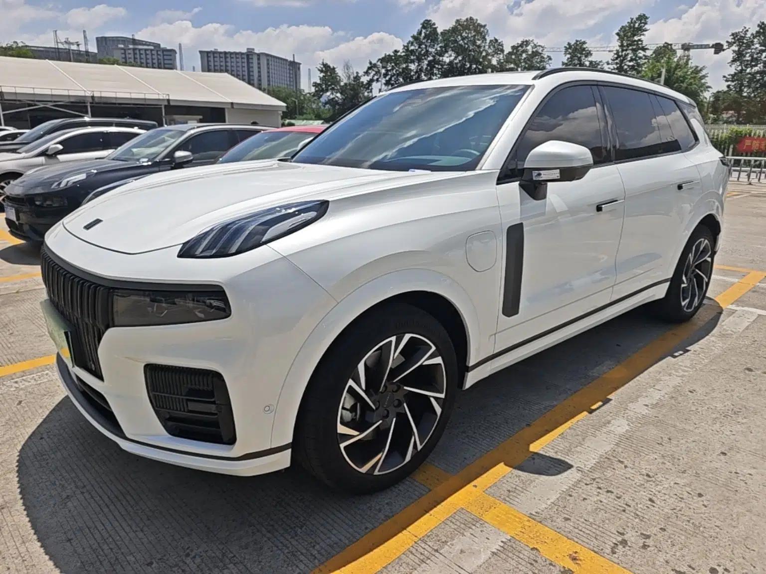 Lynk & Co 09 EM-P 2021 2.0T PHEV Halo Six-Seater — миниатюра 1