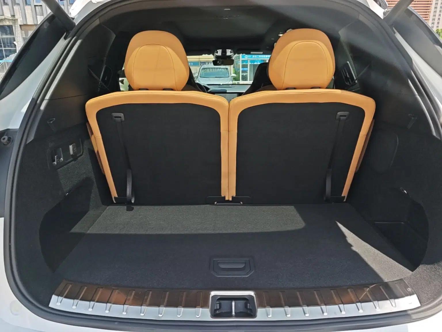 Lynk & Co 09 EM-P 2021 2.0T PHEV Halo Six-Seater — миниатюра 22