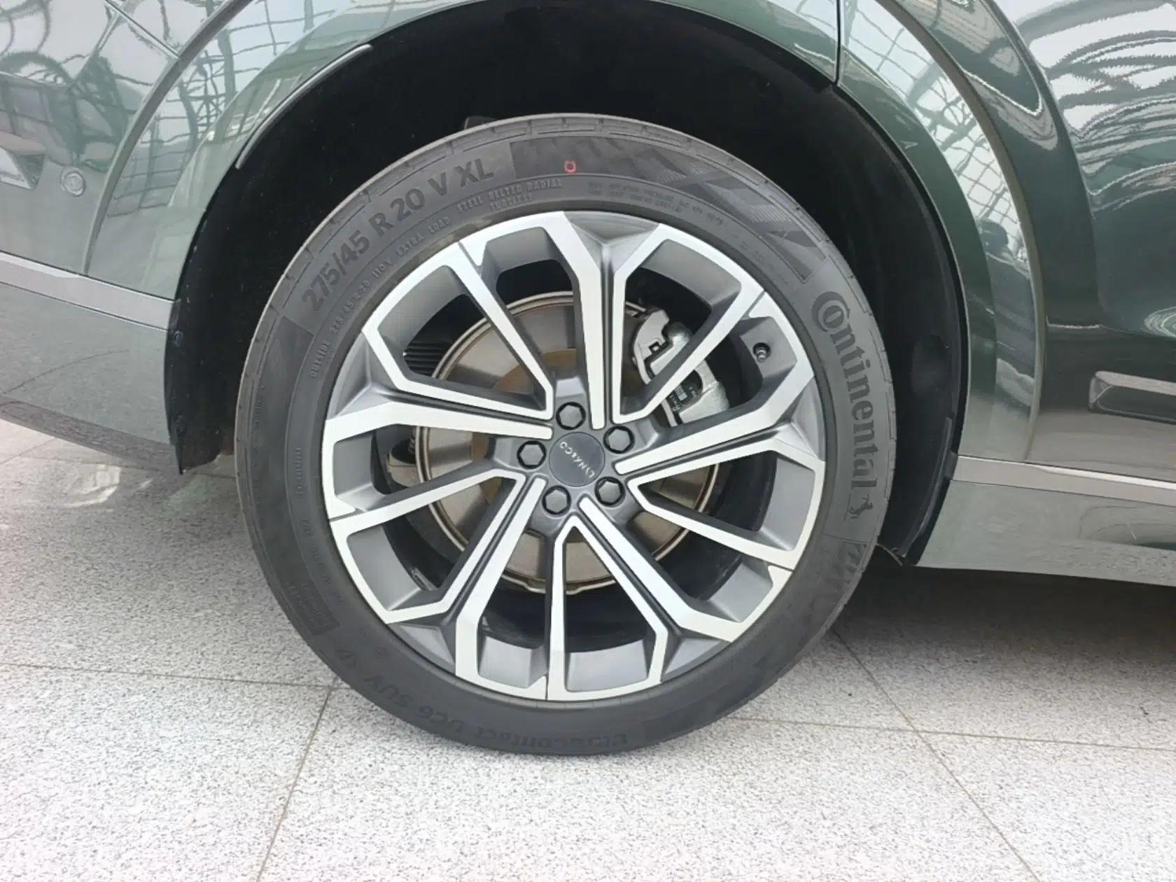 Lynk & Co 09 EM-P 2024 2.0TD EM-P Four-Wheel Drive ULTRA Six-Seater — миниатюра 11