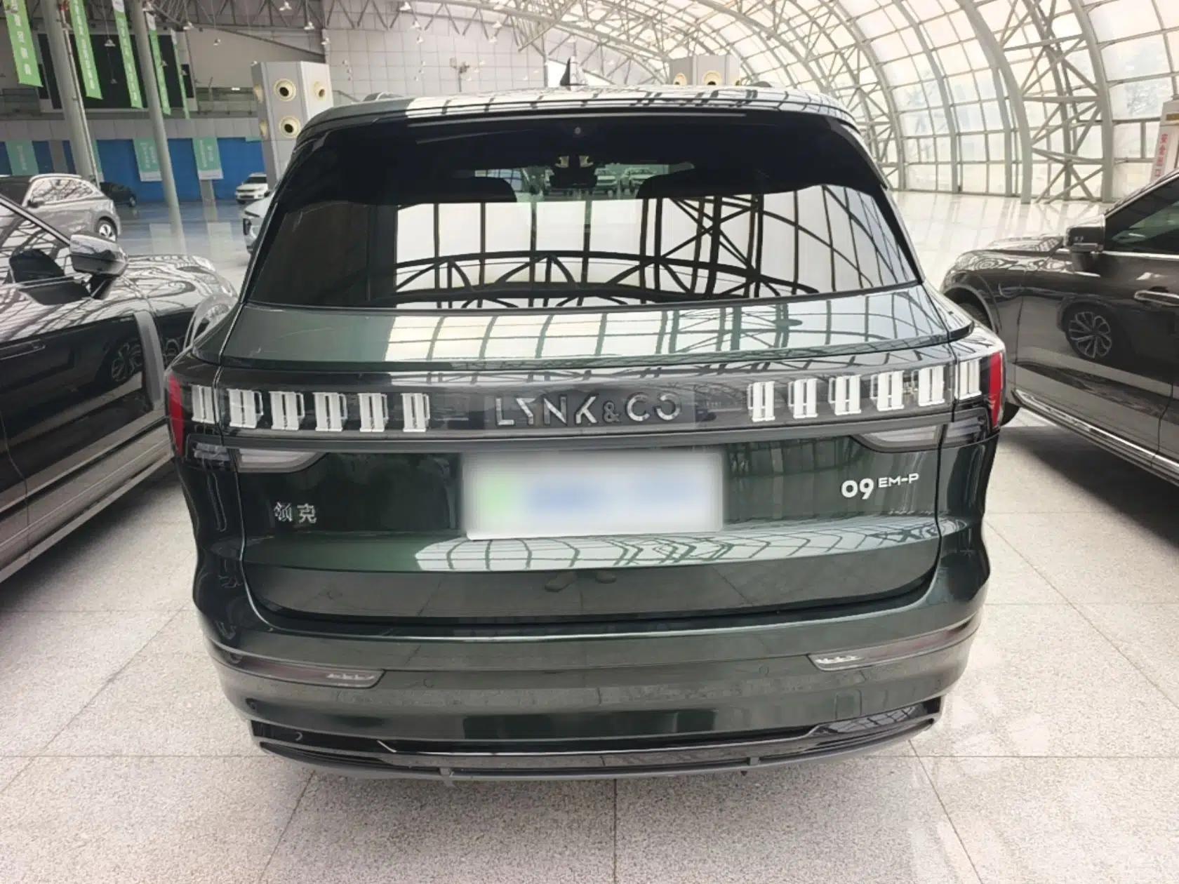 Lynk & Co 09 EM-P 2024 2.0TD EM-P Four-Wheel Drive ULTRA Six-Seater — миниатюра 5