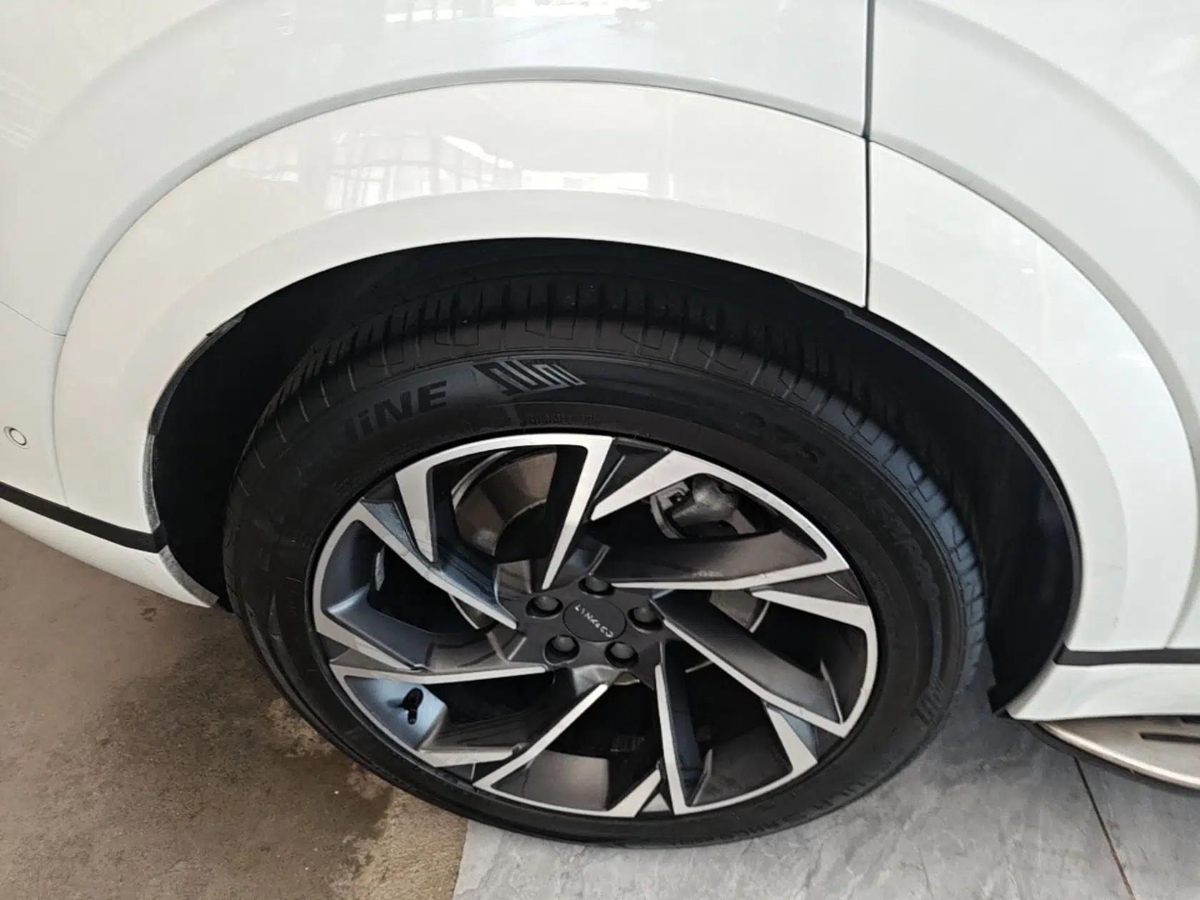 Lynk & Co 09 EM-P 2021 2.0T PHEV Ultra Six-Seater — миниатюра 11