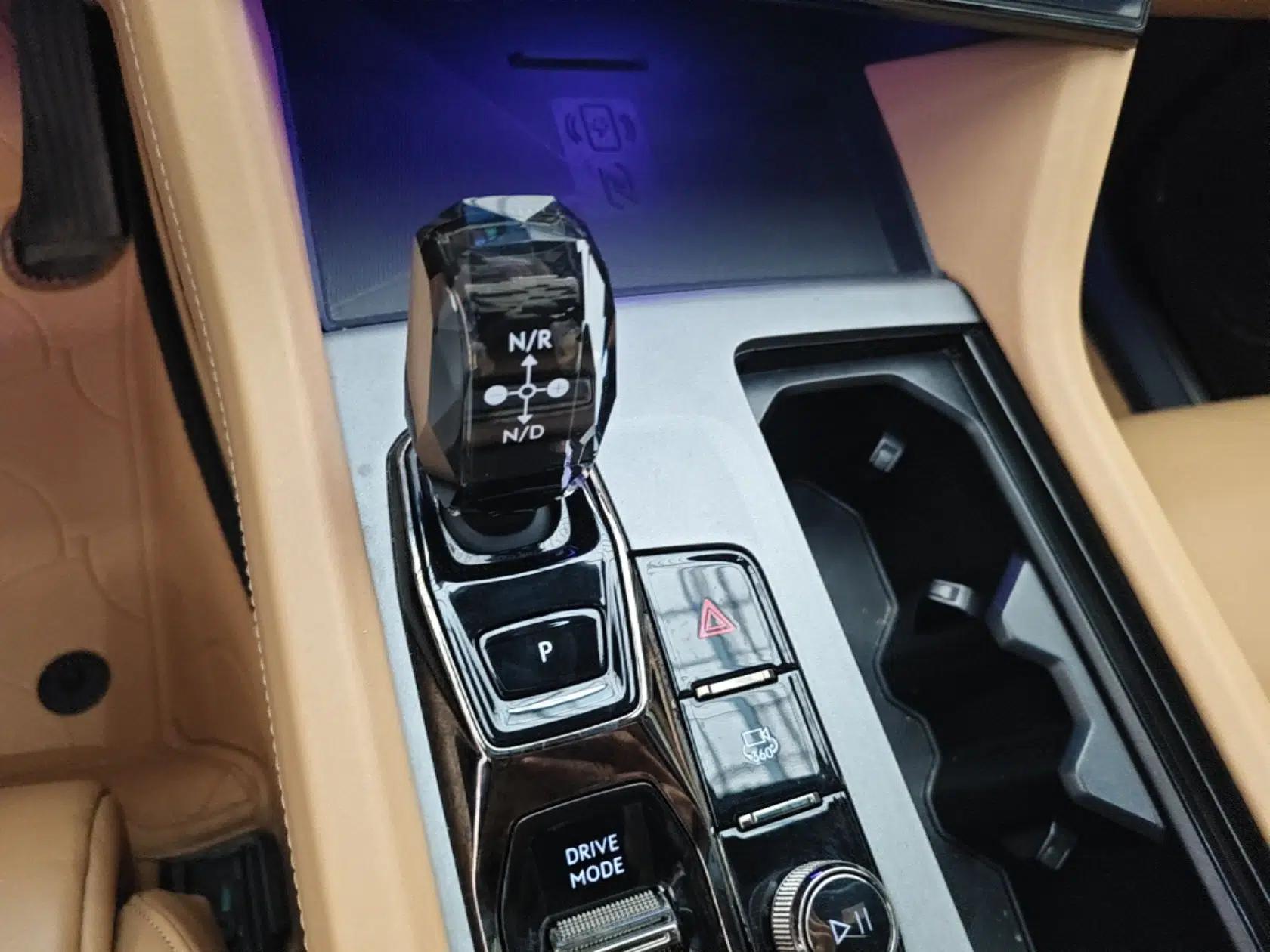Lynk & Co 09 EM-P 2021 2.0T PHEV Ultra Six-Seater — миниатюра 16