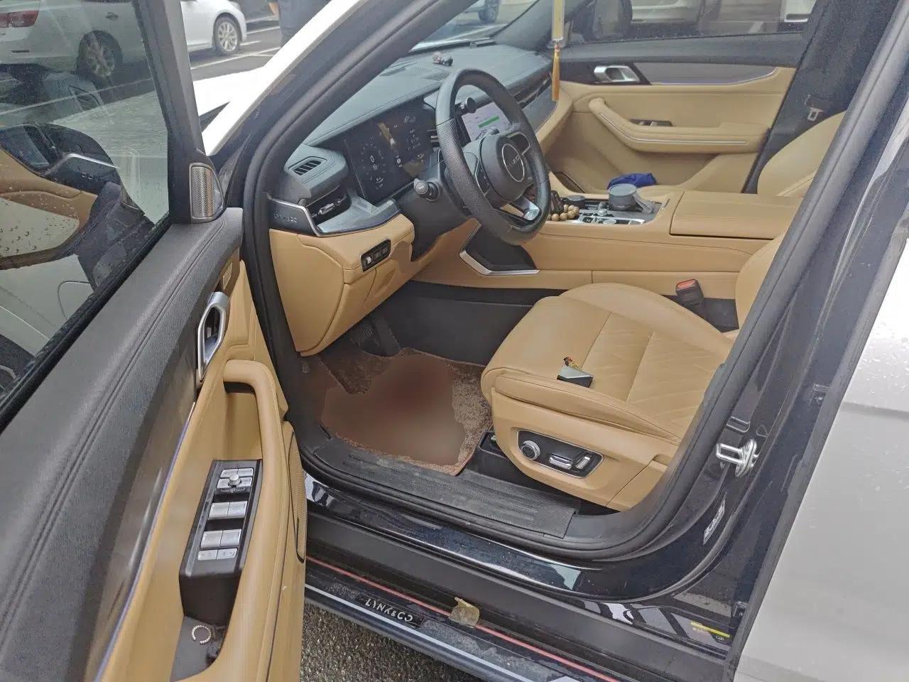 Lynk & Co 09 EM-P 2023 2.0TD EM-P Four-Wheel Drive Asian Games Executive Edition Five Seats — миниатюра 16