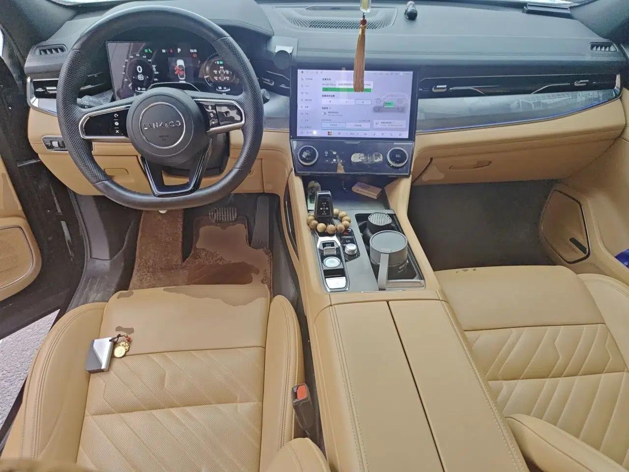 Lynk & Co 09 EM-P 2023 2.0TD EM-P Four-Wheel Drive Asian Games Executive Edition Five Seats — миниатюра 9
