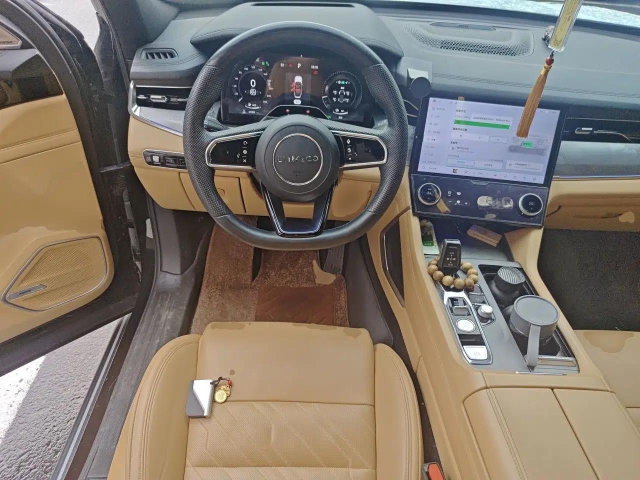 Lynk & Co 09 EM-P 2023 2.0TD EM-P Four-Wheel Drive Asian Games Executive Edition Five Seats — миниатюра 10