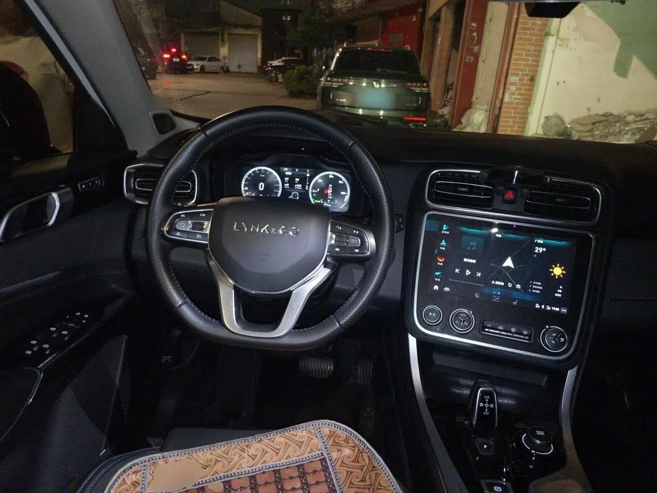 Lynk & Co 01 EM-P 2019 1.5T PHEV JingPro National VI — миниатюра 10
