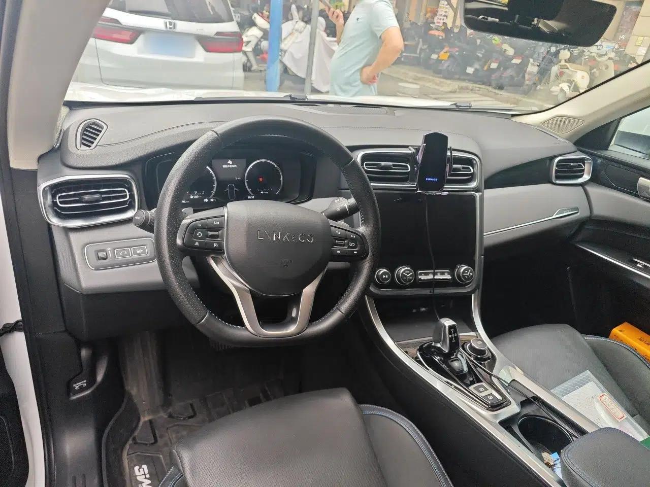Lynk & Co 01 EM-P 2019 1.5T PHEV Jing Meeting China VI Emission Standards — миниатюра 9