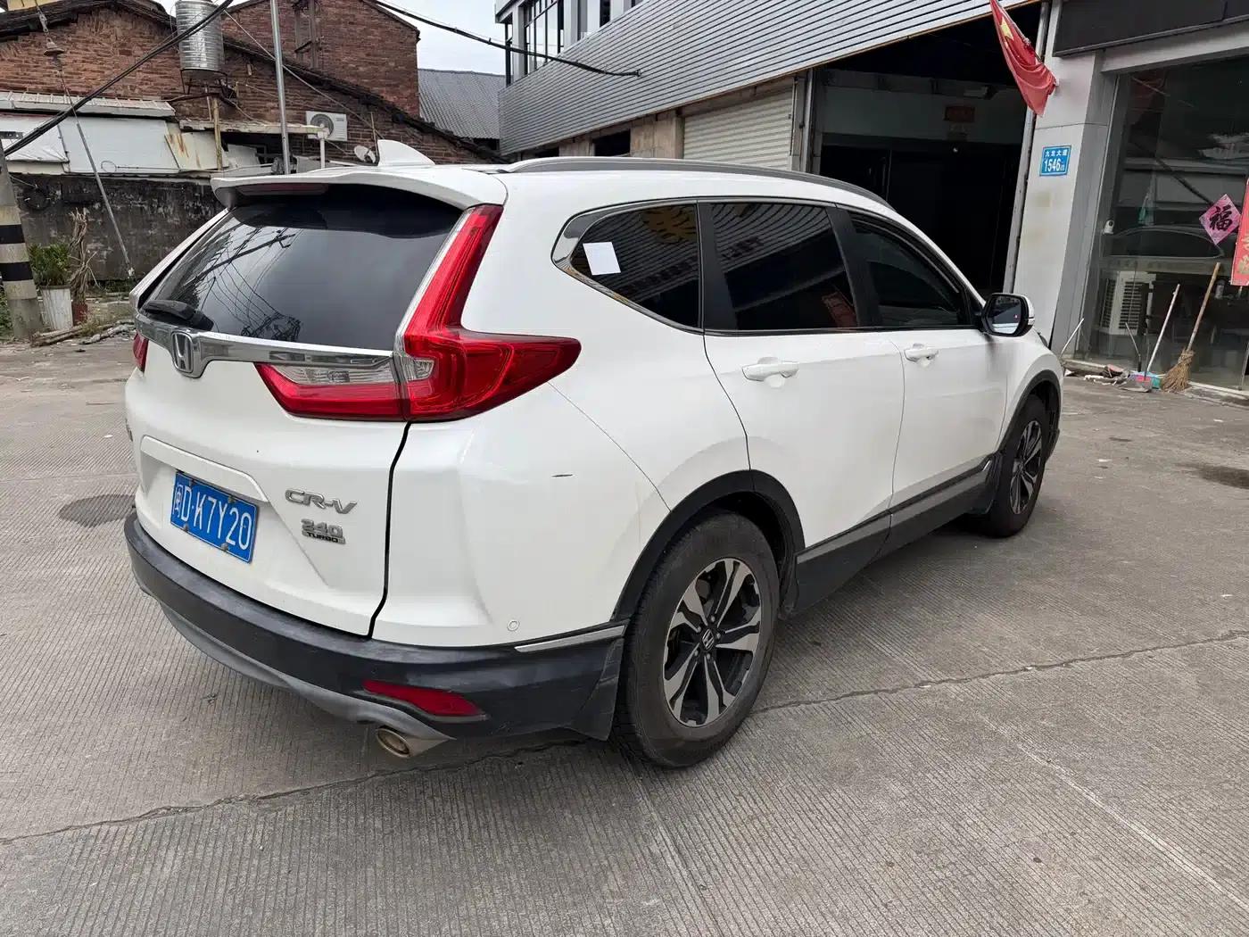 Honda CR-V 2017 240TURBO CVT 2WD Fashion Edition — миниатюра 4