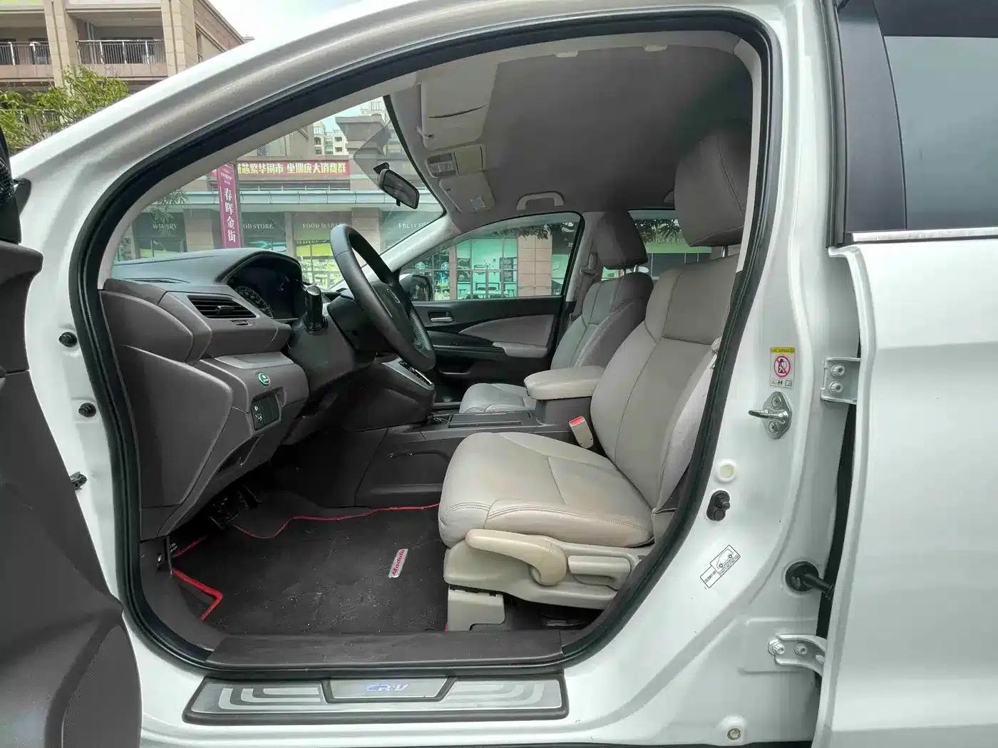 Honda CR-V 2013 2.0L 2WD Classic Edition — миниатюра 12