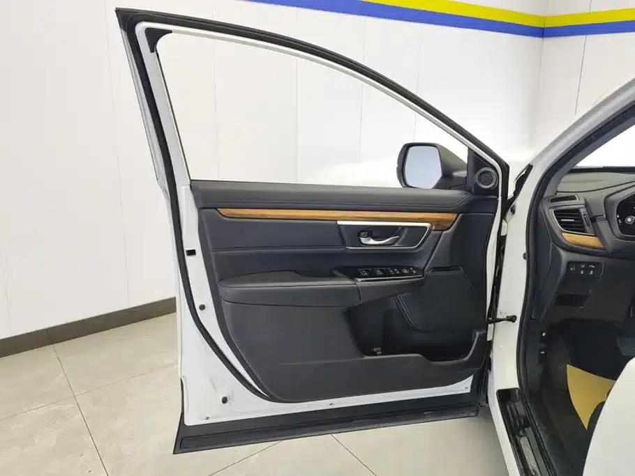 Honda CR-V 2021 240TURBO CVT 2WD Fashion Edition — миниатюра 7