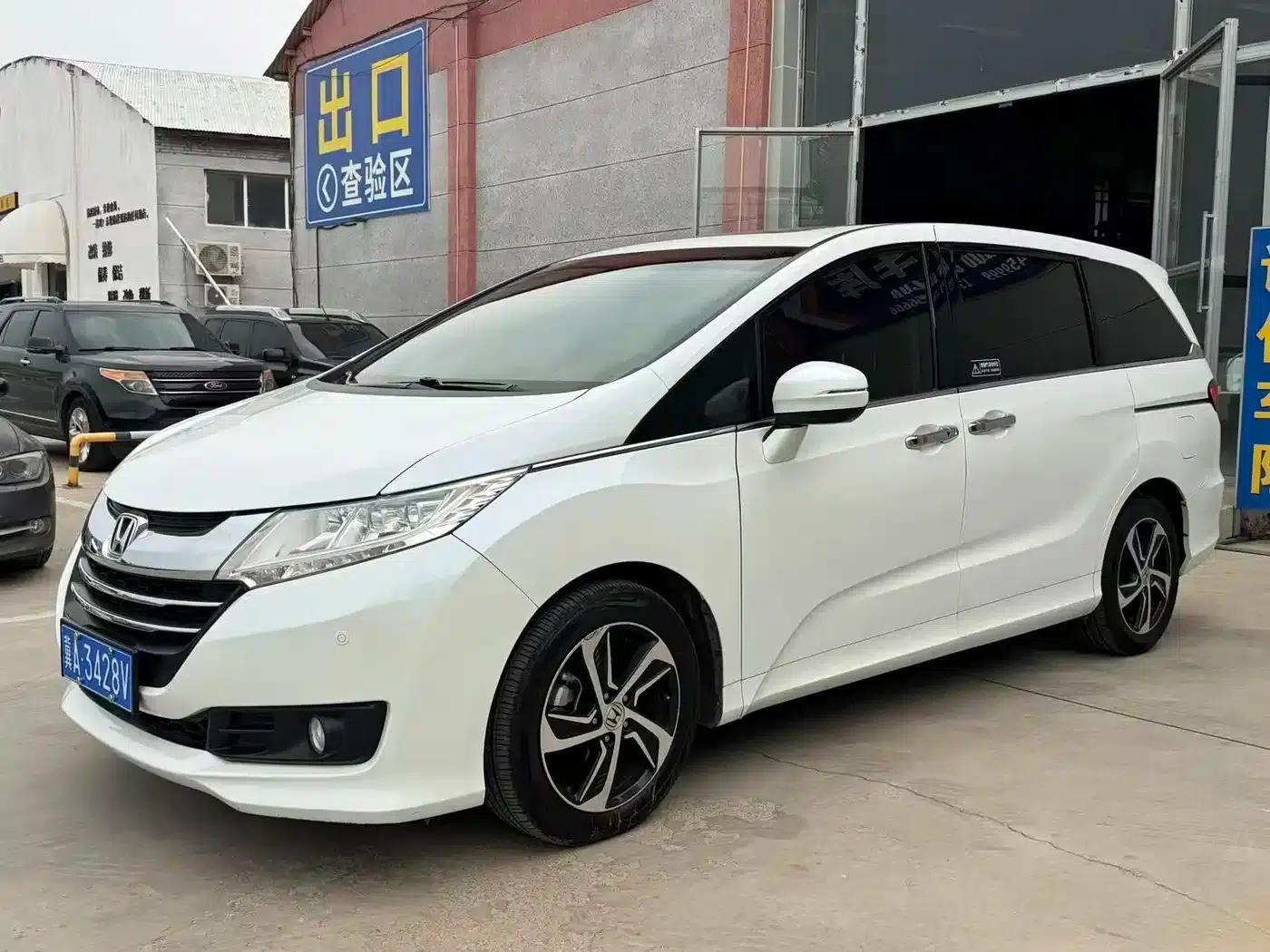 Odyssey 2017 2.4L Smart Edition — миниатюра 1