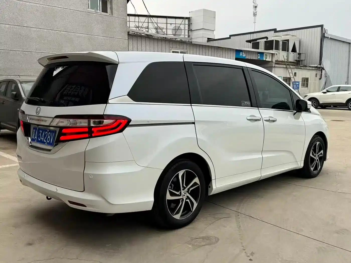 Odyssey 2017 2.4L Smart Edition — миниатюра 4
