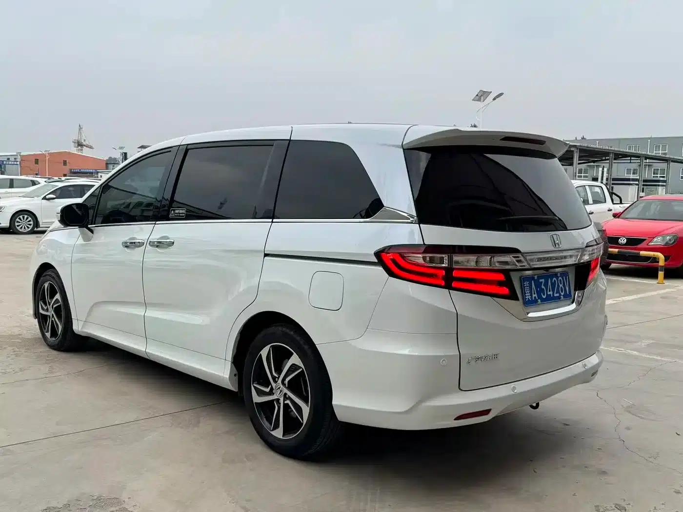 Odyssey 2017 2.4L Smart Edition — миниатюра 6