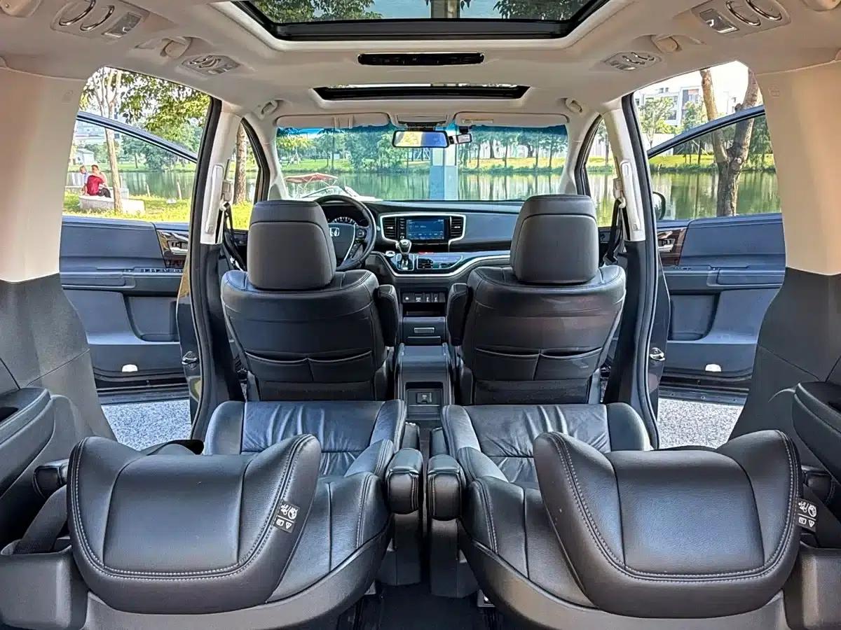 Odyssey 2019 2.0L Elite Premium Edition — миниатюра 12