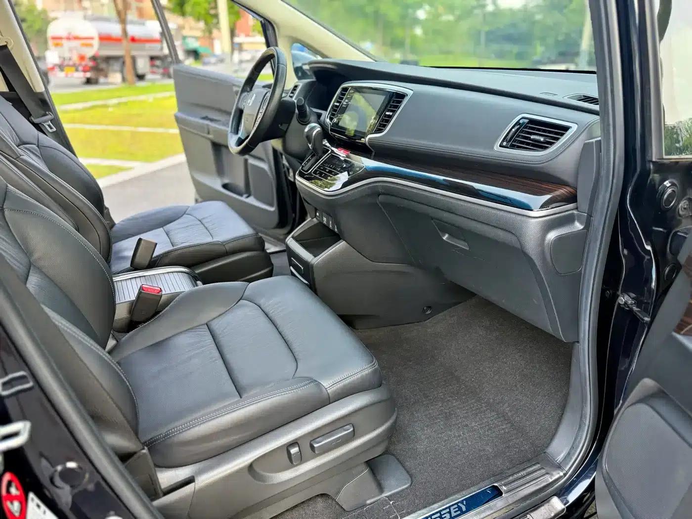 Odyssey 2019 2.0L Elite Premium Edition — миниатюра 6