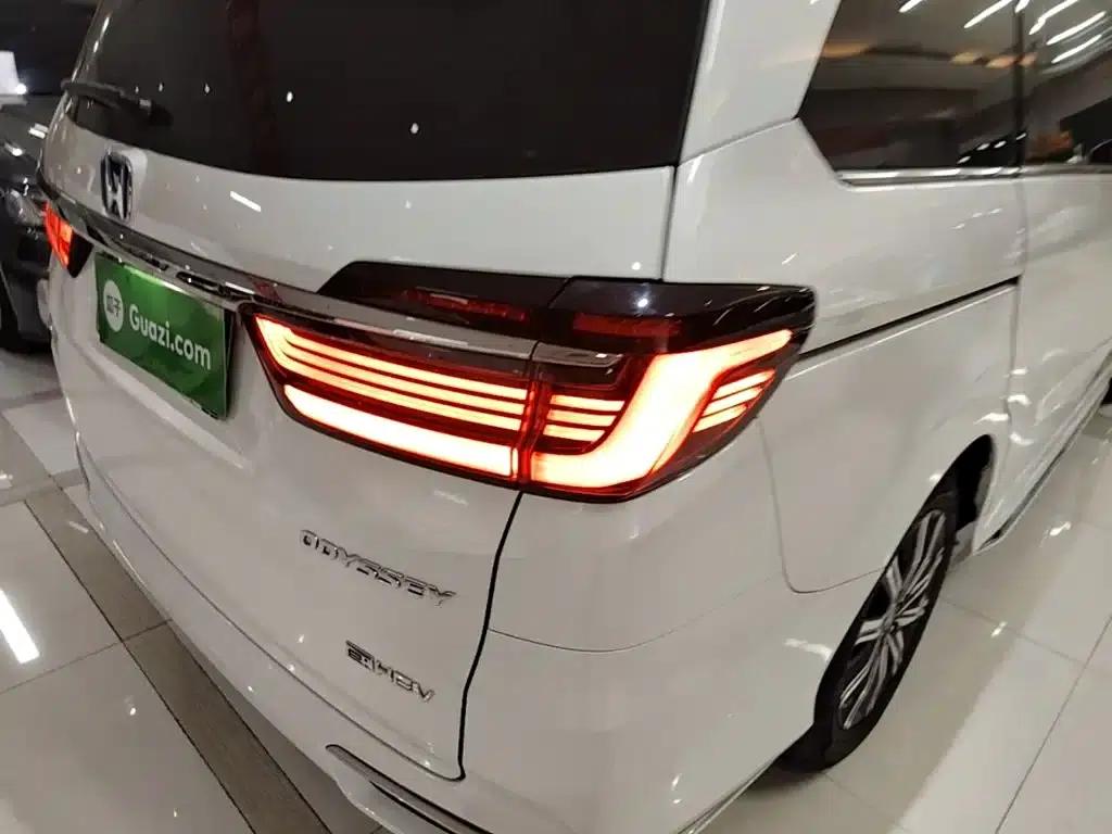 Odyssey 2024 2.0L e:HEV Elite Enjoy Edition — миниатюра 8