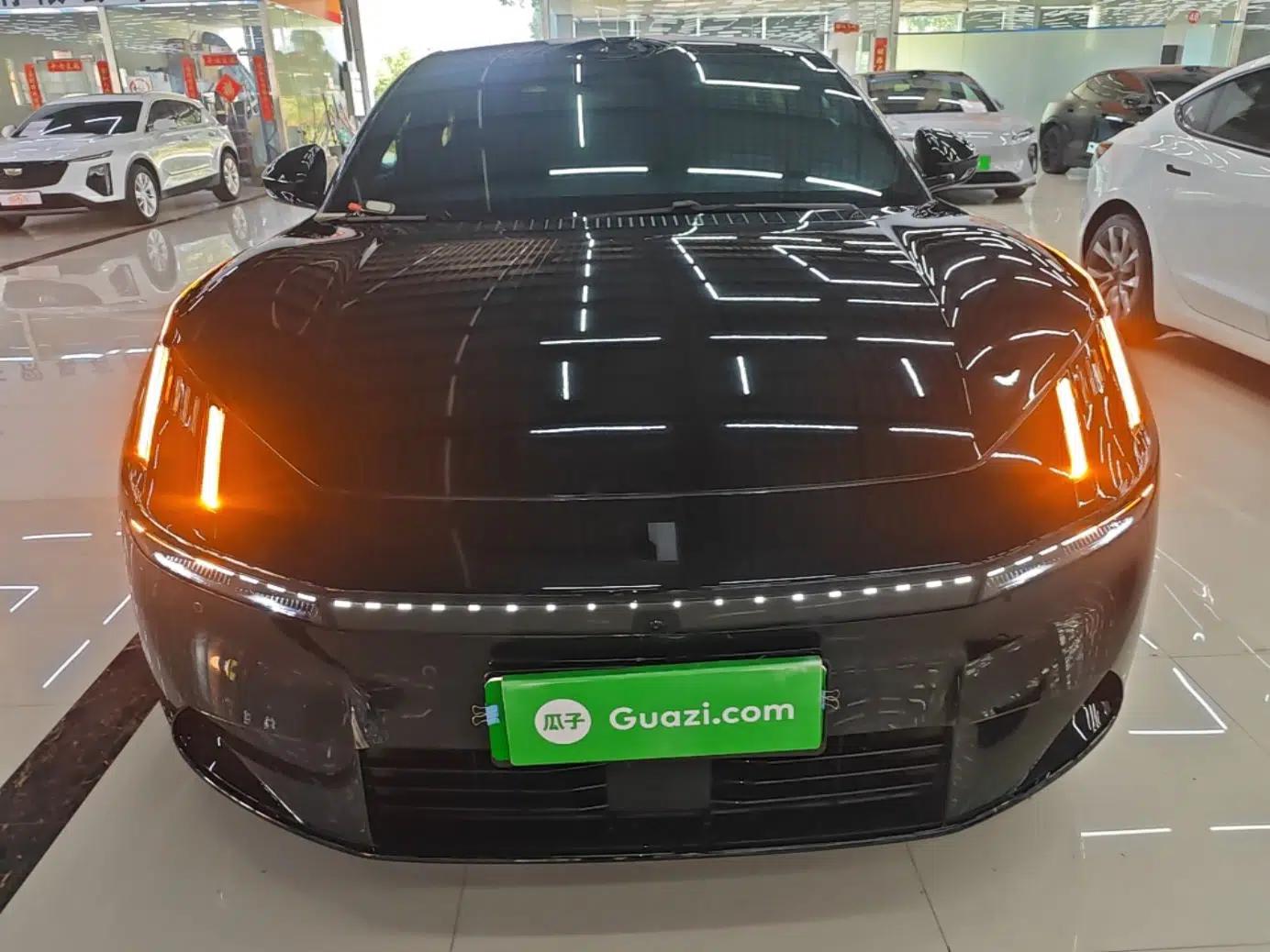 Lynk & Co 10 EM-P 2025 Facelifted Model 240 All-Wheel Drive Ultra — миниатюра 2