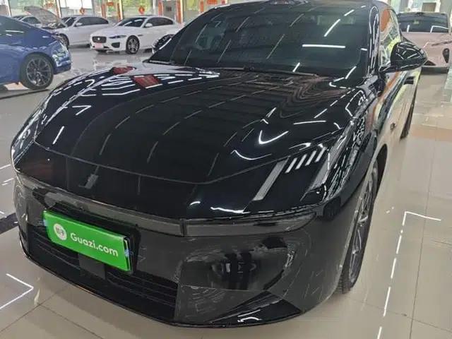 Lynk & Co 10 EM-P 2025 Facelifted Model 240 All-Wheel Drive Ultra