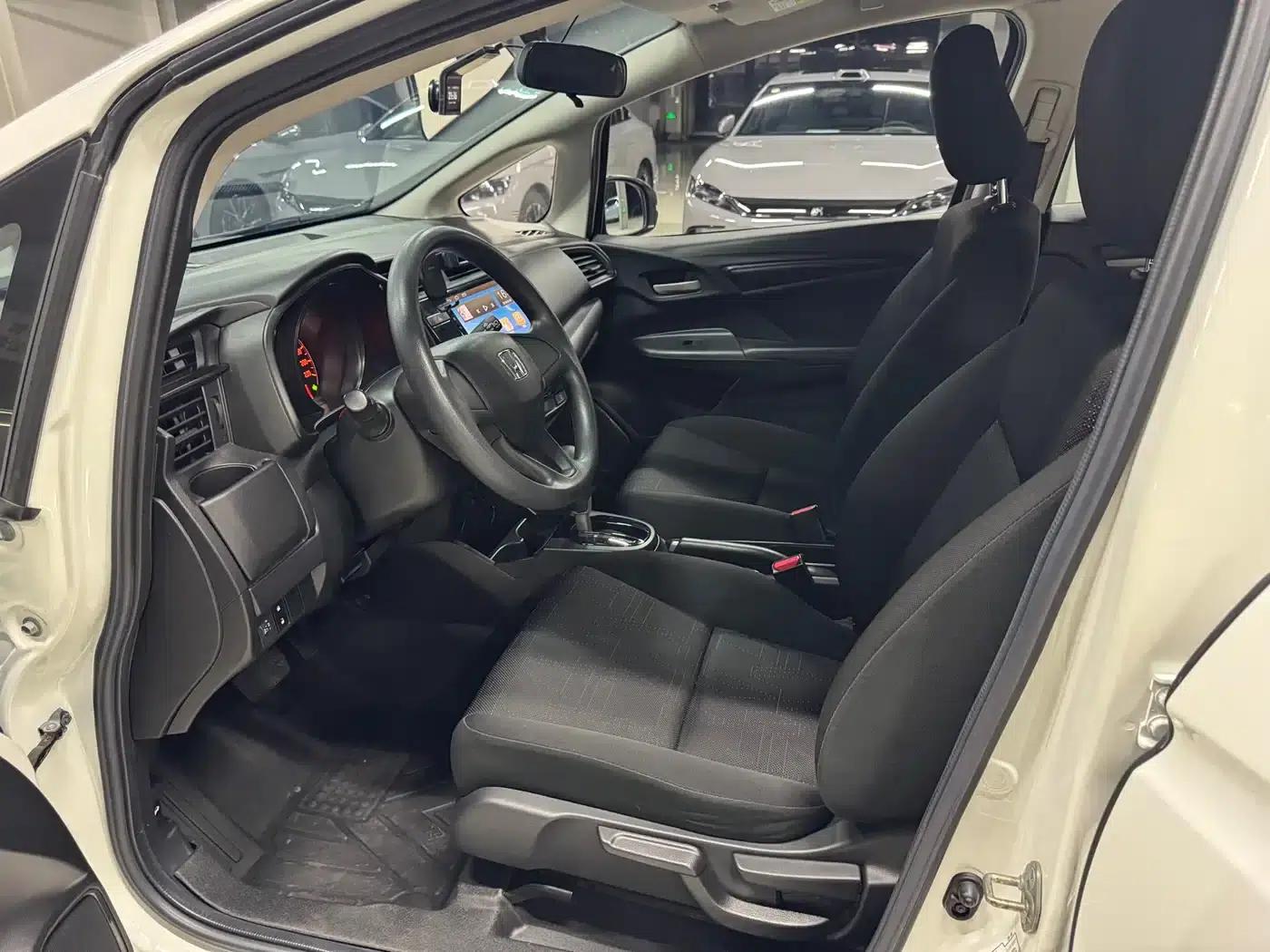 Honda Fit 2018 1.5L CVT Comfort Edition — миниатюра 8