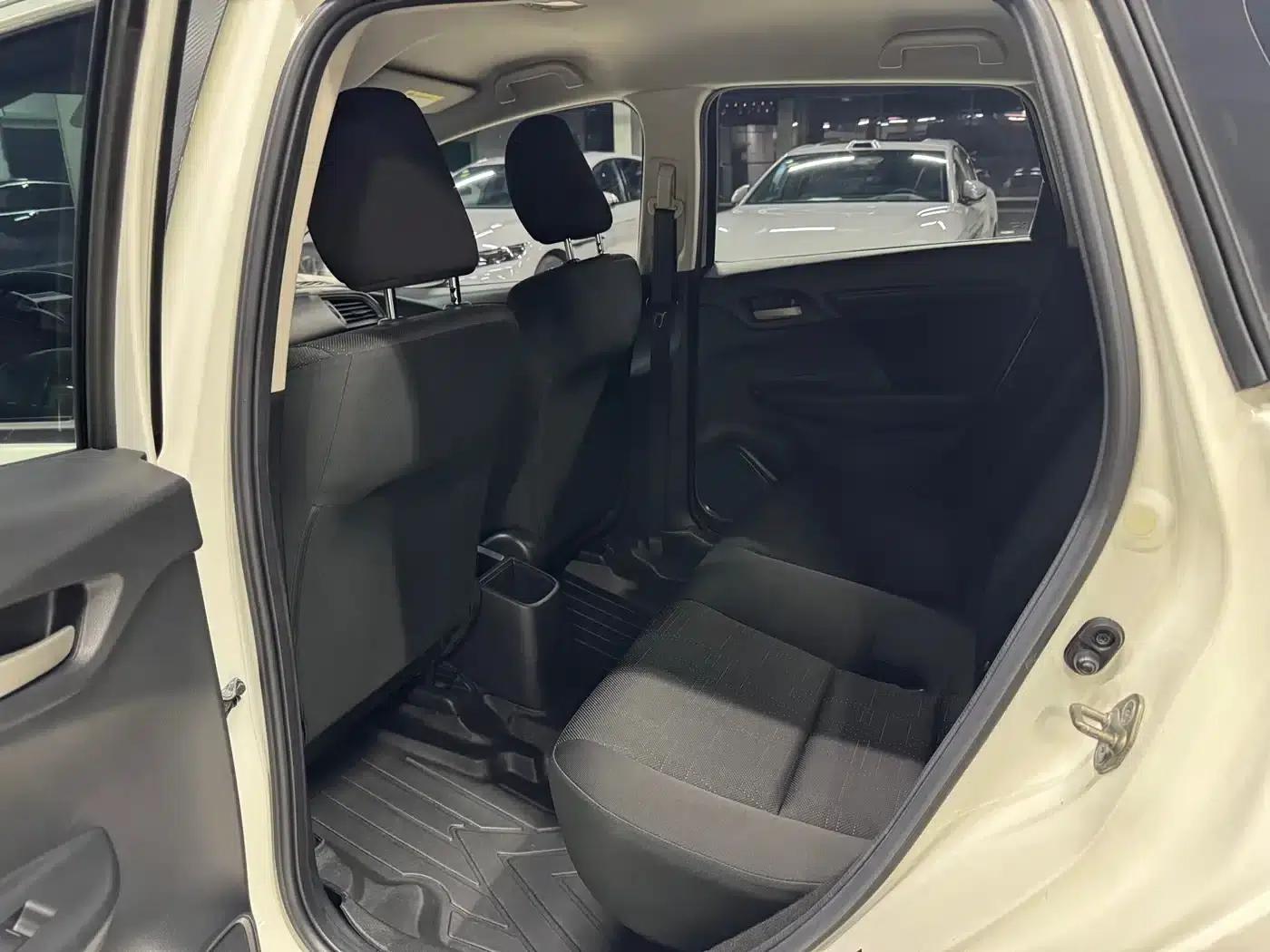 Honda Fit 2018 1.5L CVT Comfort Edition — миниатюра 9