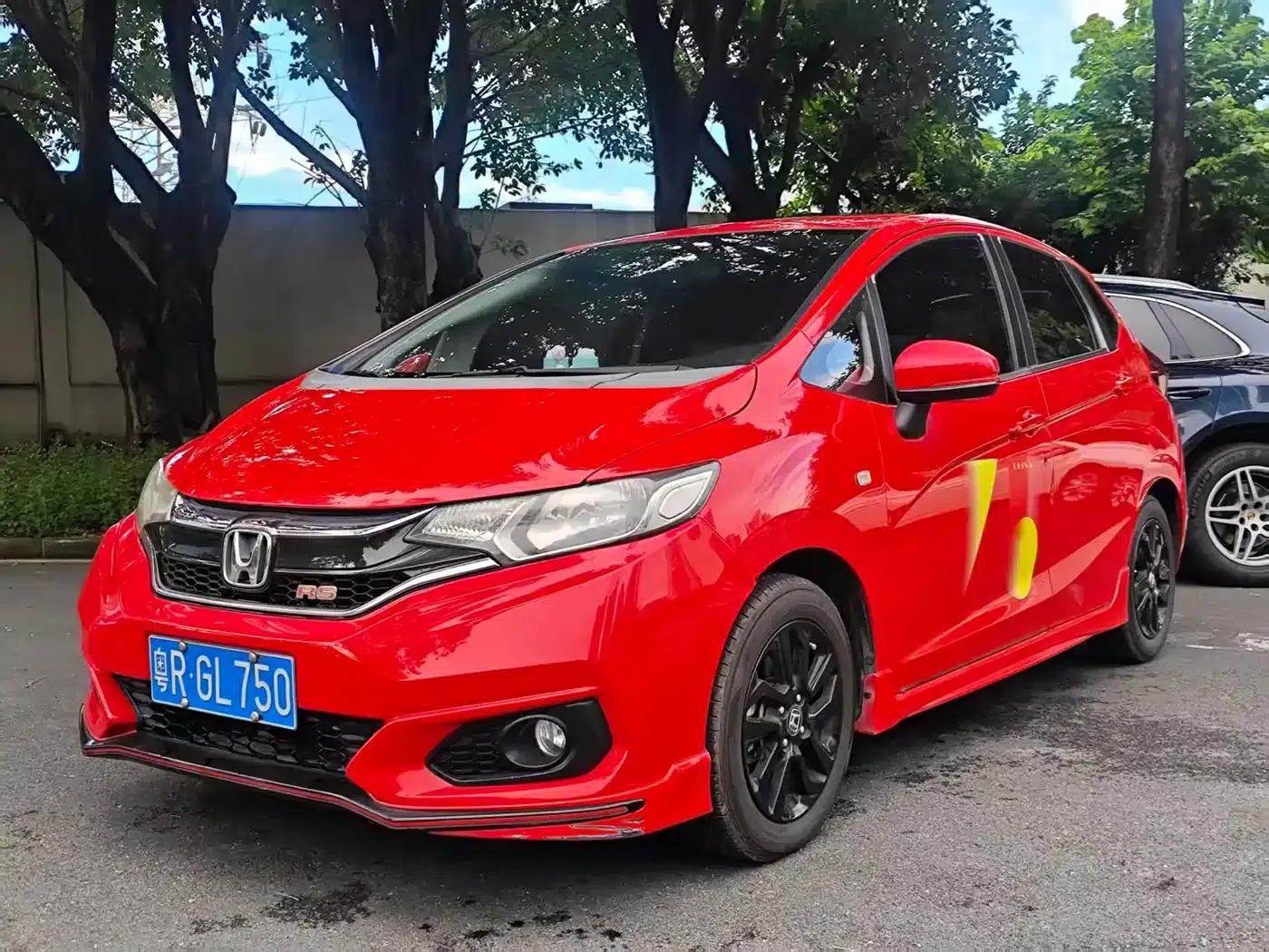 Honda Fit 2018 1.5L CVT Sport+ Edition — миниатюра 1