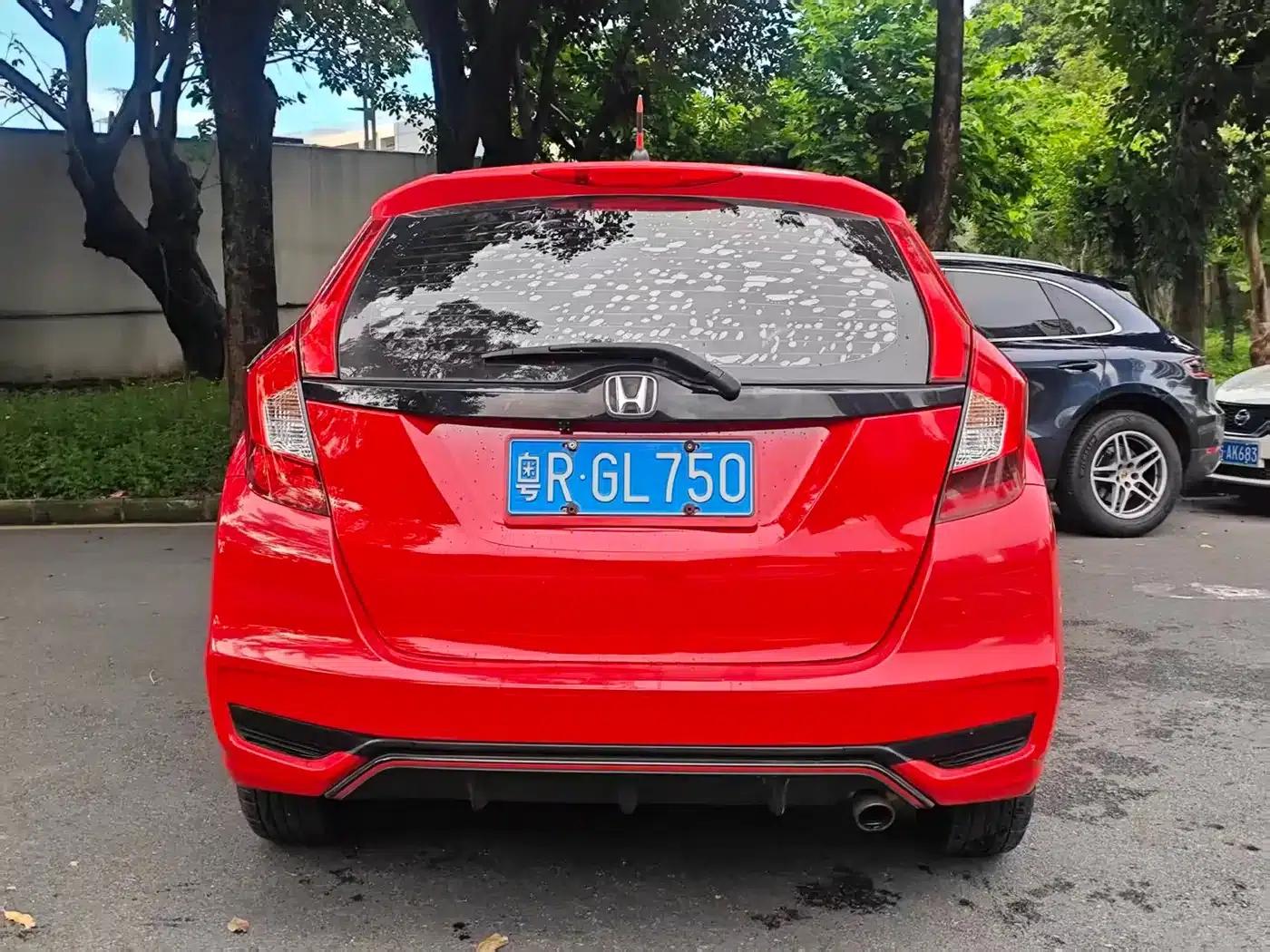 Honda Fit 2018 1.5L CVT Sport+ Edition — миниатюра 11