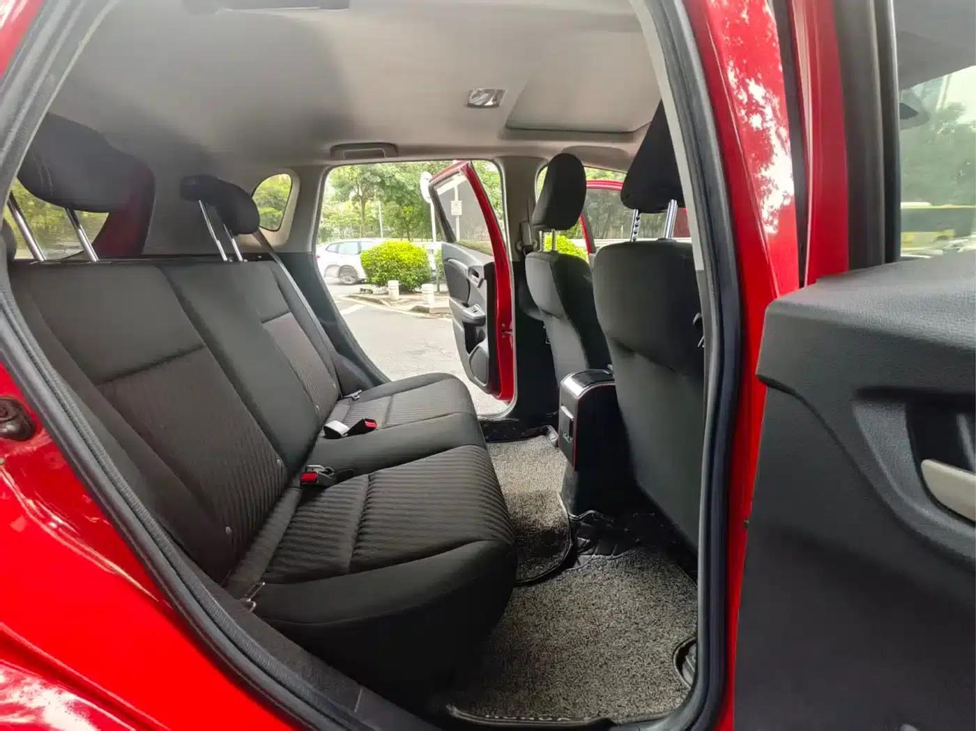 Honda Fit 2018 1.5L CVT Sport+ Edition — миниатюра 8