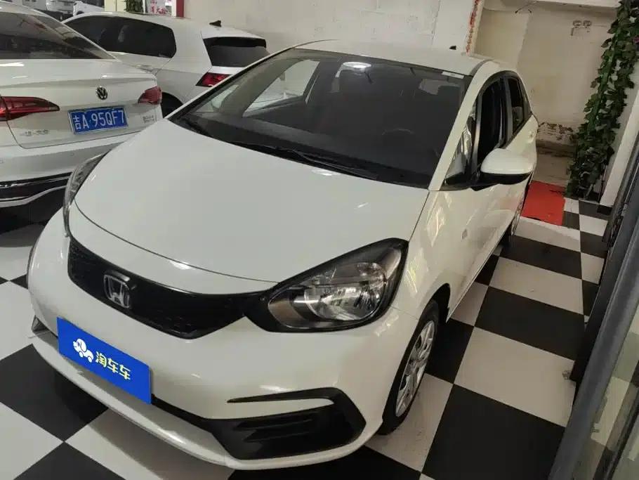 Honda Fit 2021 1.5L CVT Trend Edition — миниатюра 1