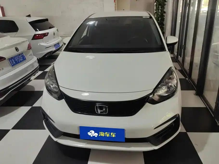 Honda Fit 2021 1.5L CVT Trend Edition — миниатюра 2