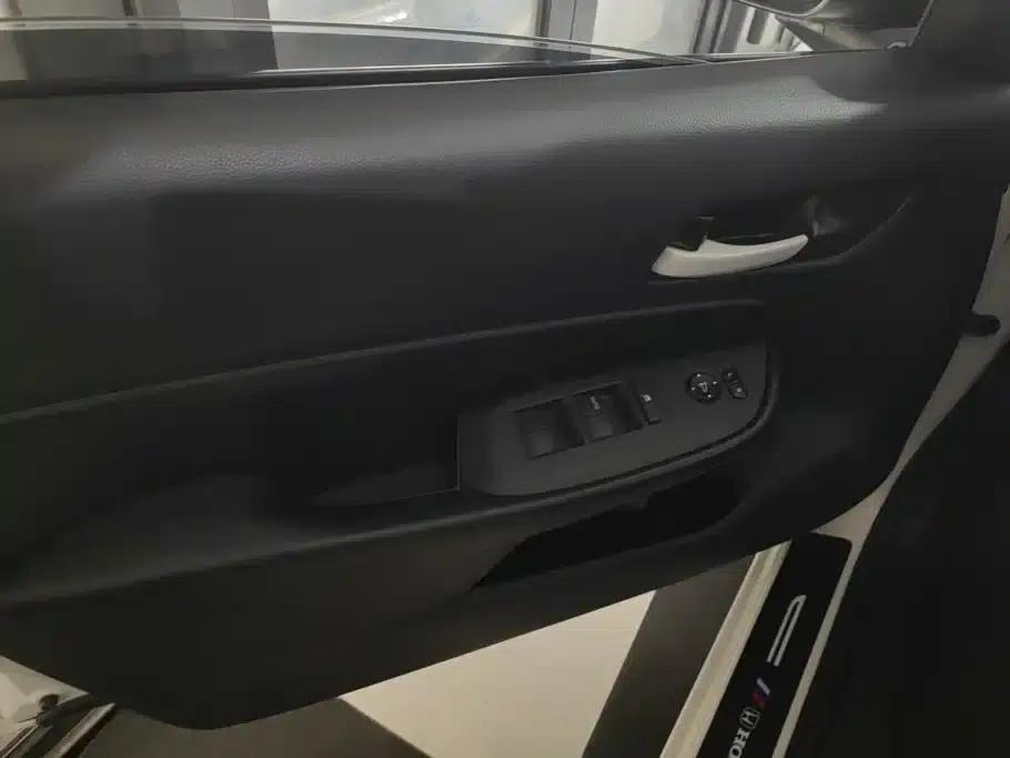 Honda Fit 2021 1.5L CVT Trend Edition — миниатюра 7