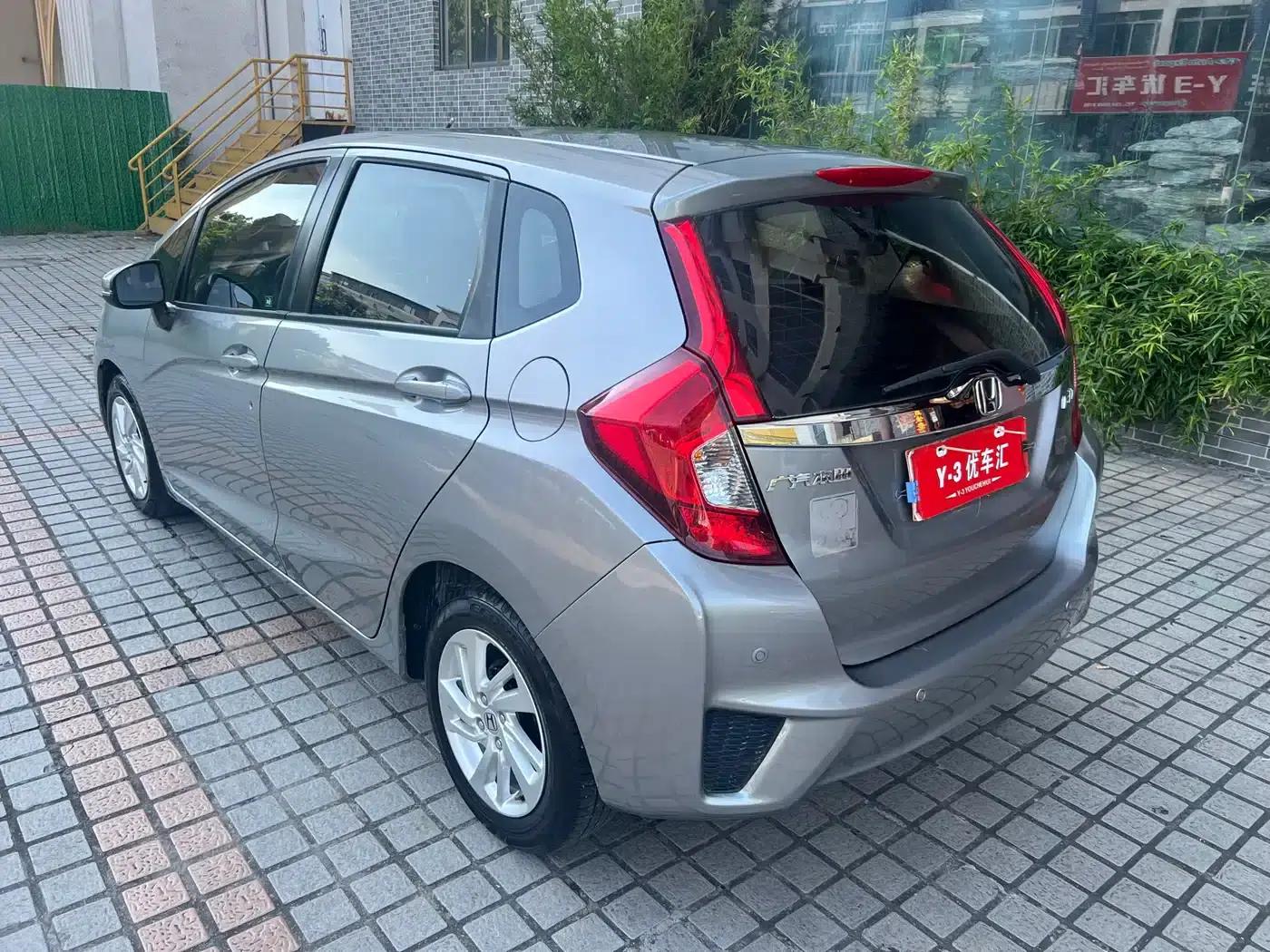 Honda Fit 2016 1.5L LX CVT Comfort — миниатюра 20