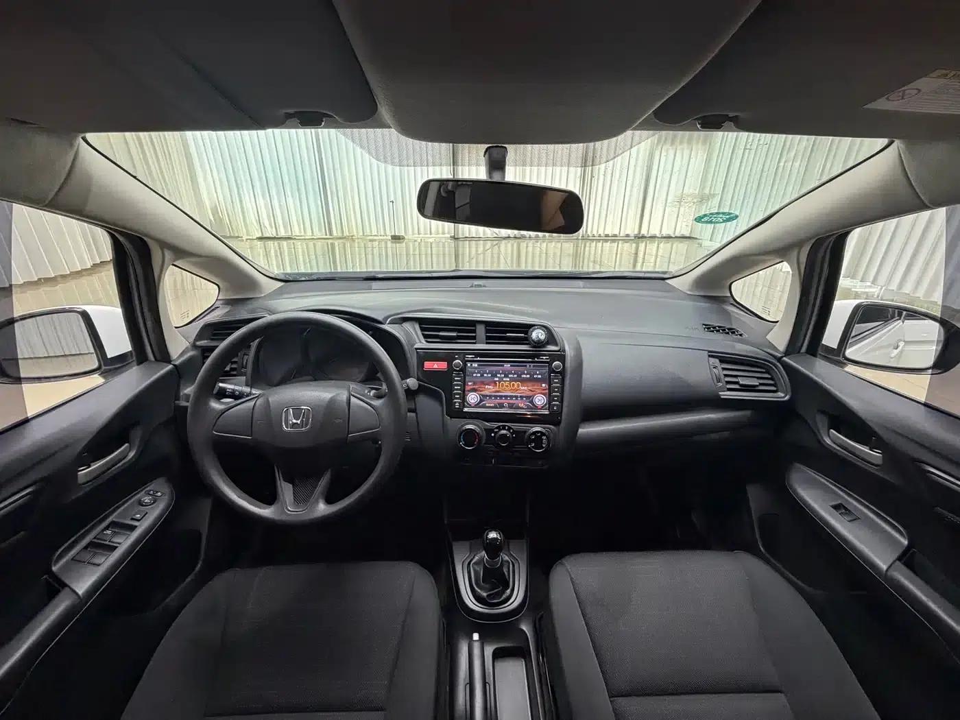 Honda Fit 2014 1.5L LX Manual Comfort Model — миниатюра 12
