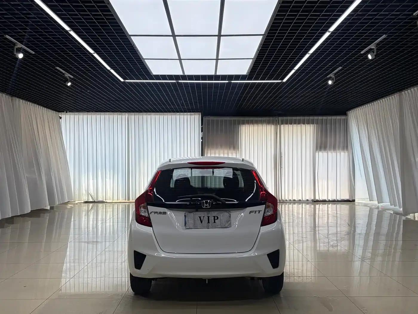 Honda Fit 2014 1.5L LX Manual Comfort Model — миниатюра 6
