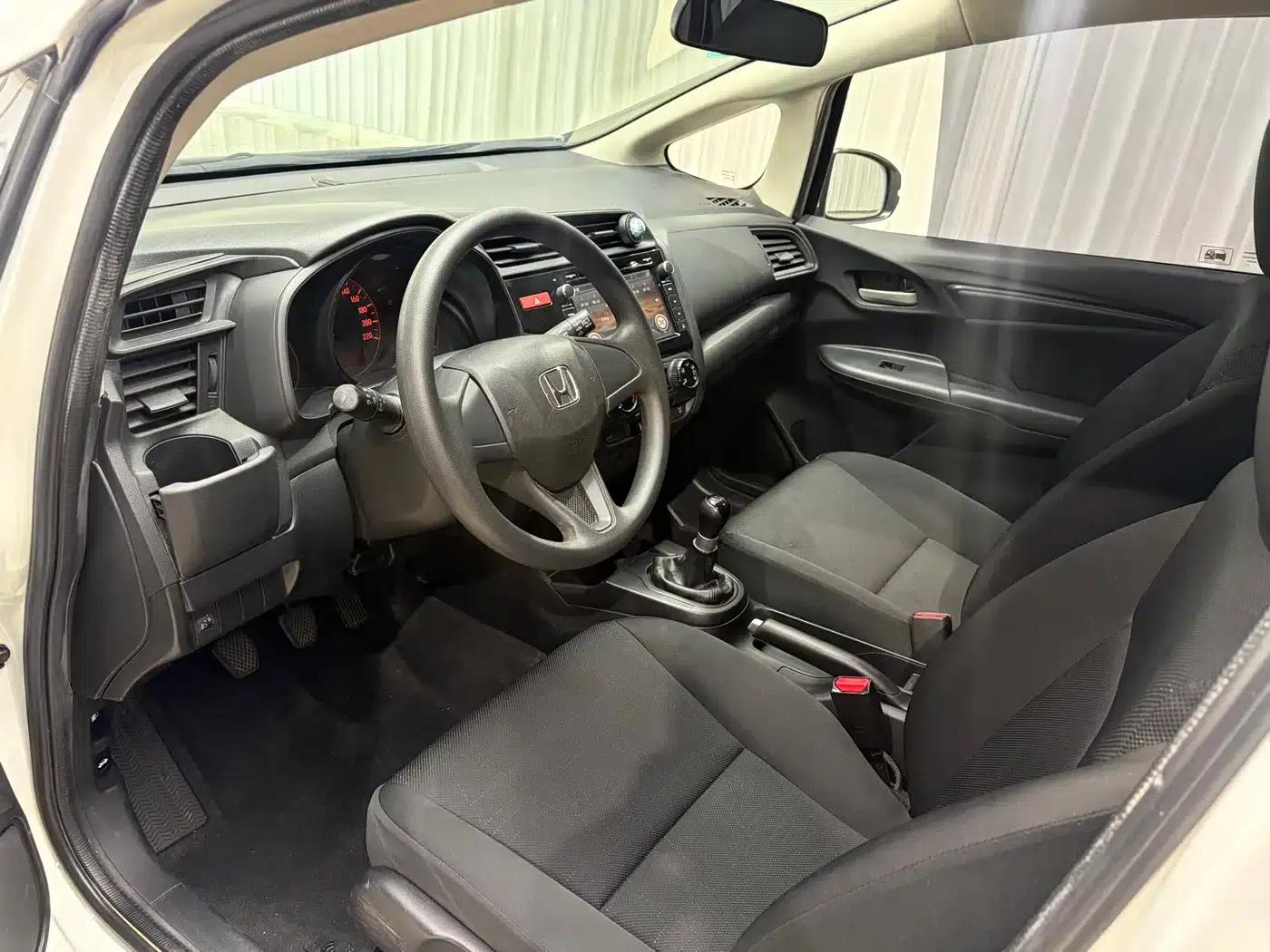 Honda Fit 2014 1.5L LX Manual Comfort Model — миниатюра 7