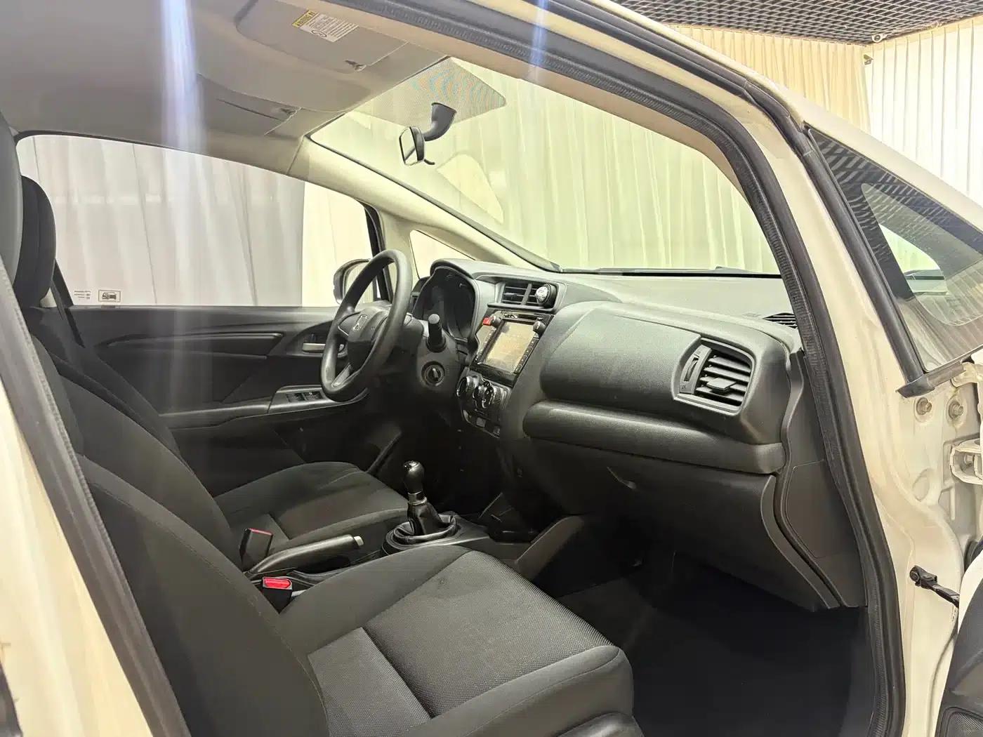 Honda Fit 2014 1.5L LX Manual Comfort Model — миниатюра 10