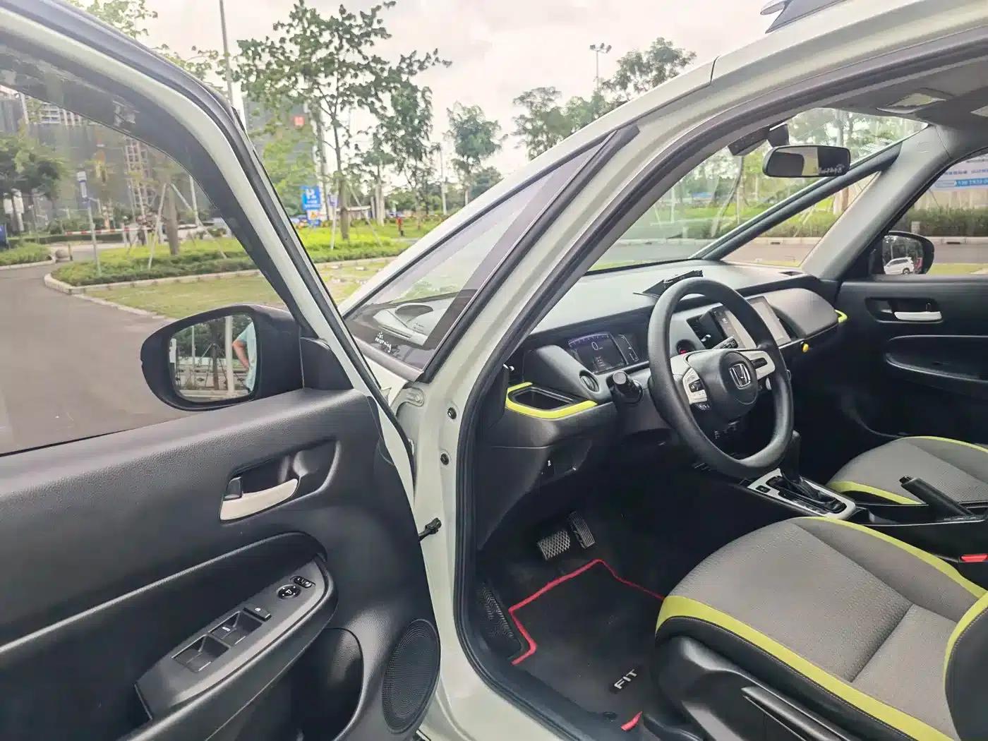 Honda Fit 2021 1.5L CVT Trendy Edition — миниатюра 11