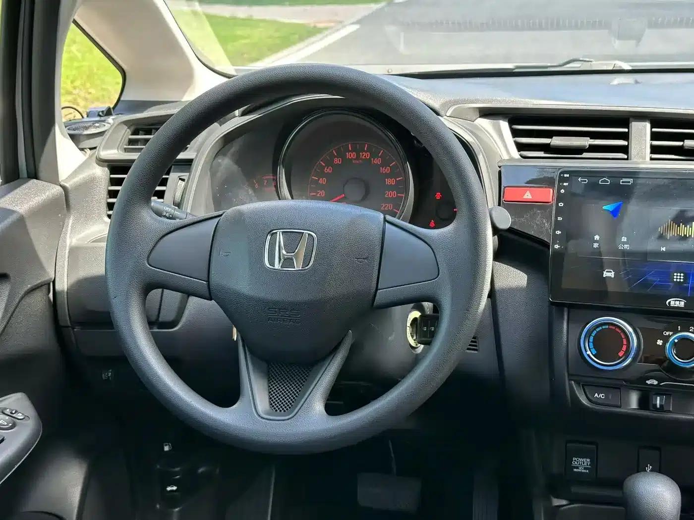Honda Fit 2014 1.5L LX CVT Comfort — миниатюра 4