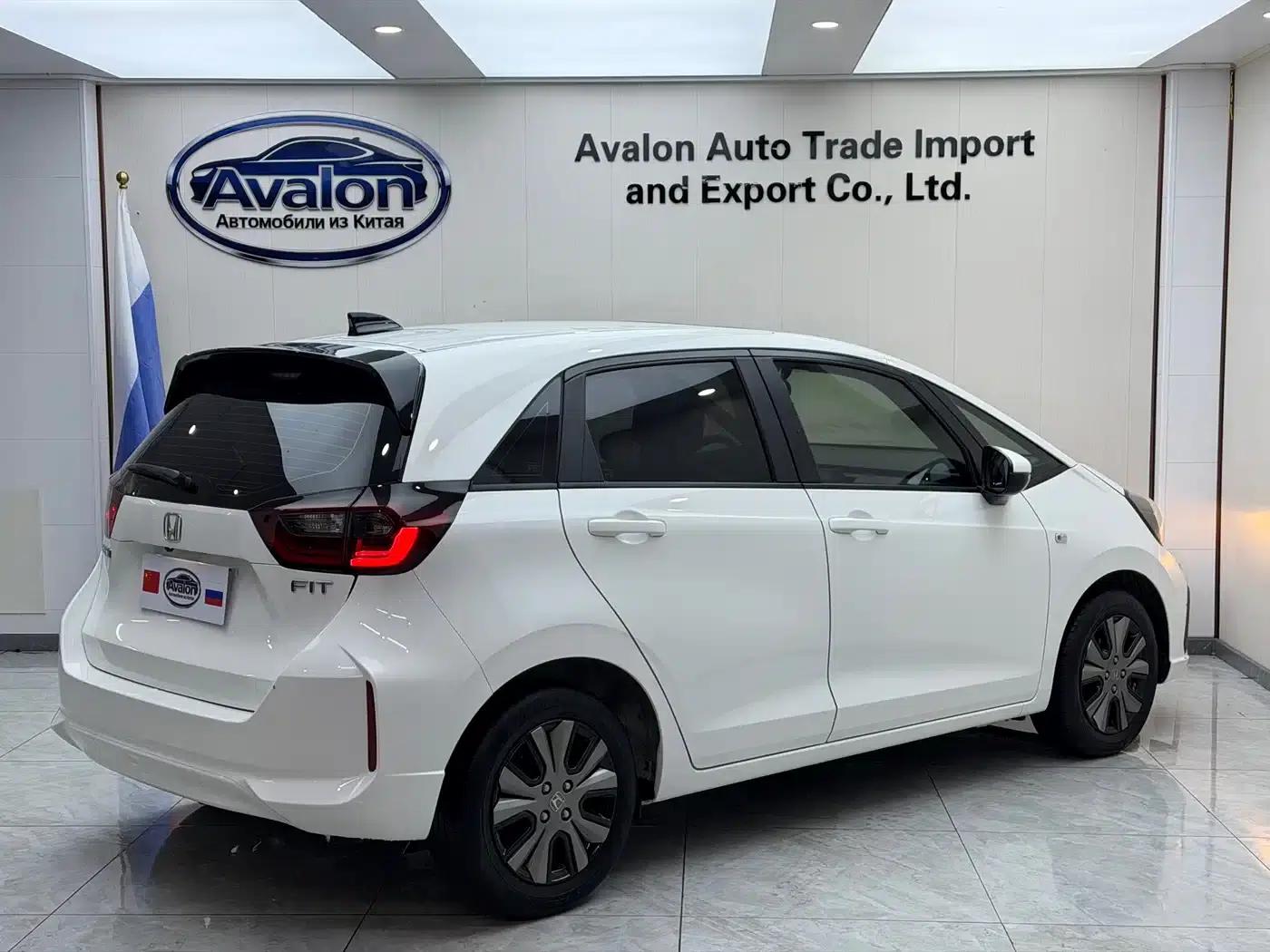 Honda Fit 2022 1.5L CVT Trendy Sunroof Edition — миниатюра 4