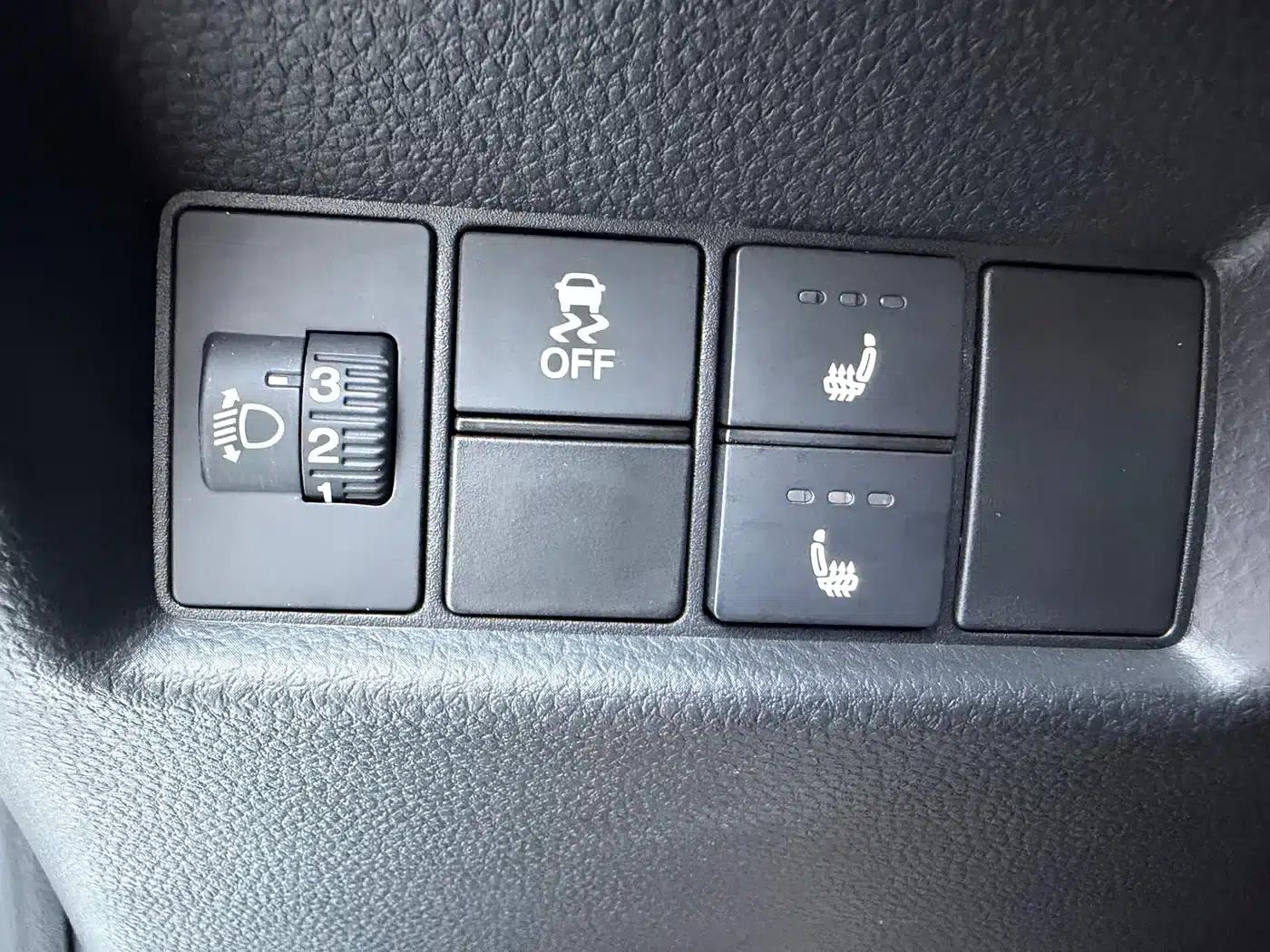 Honda Fit 2022 1.5L CVT Trendy Sunroof Edition — миниатюра 9