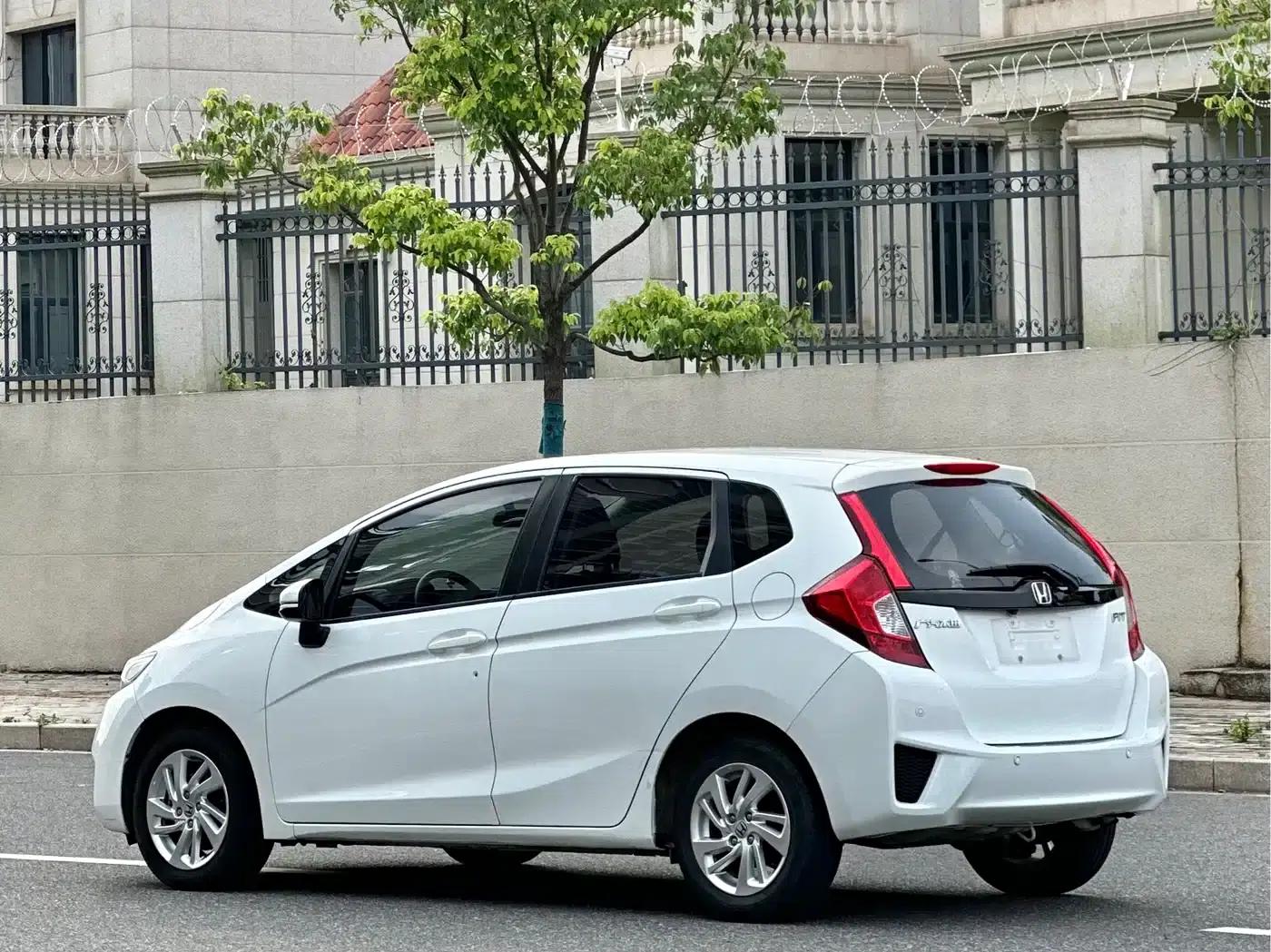 Honda Fit 2014 1.5L SE CVT Fashion Edition — миниатюра 4