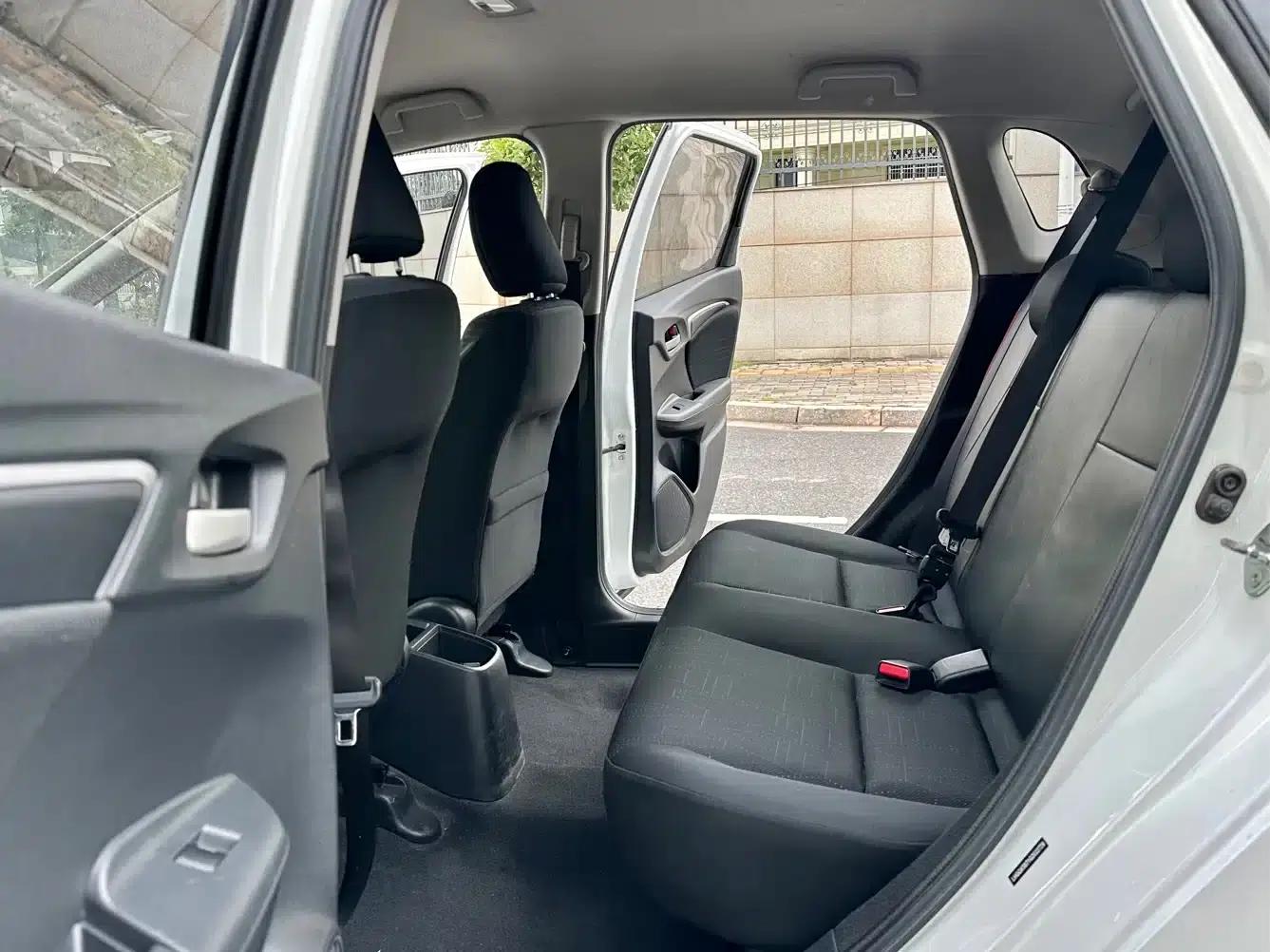 Honda Fit 2014 1.5L SE CVT Fashion Edition — миниатюра 8