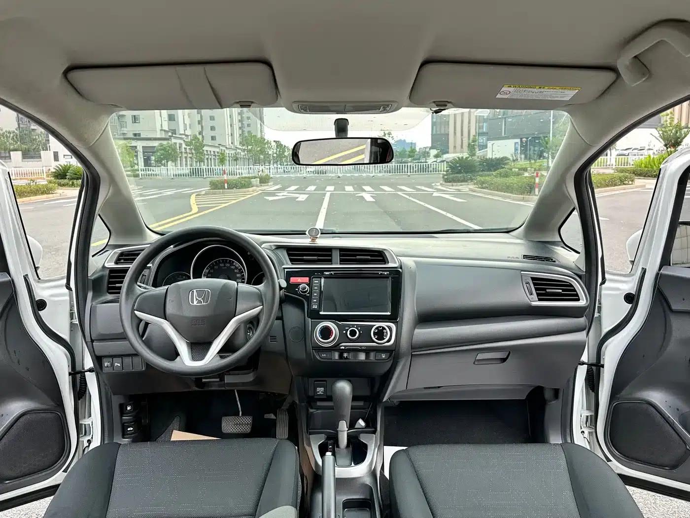Honda Fit 2014 1.5L SE CVT Fashion Edition — миниатюра 9