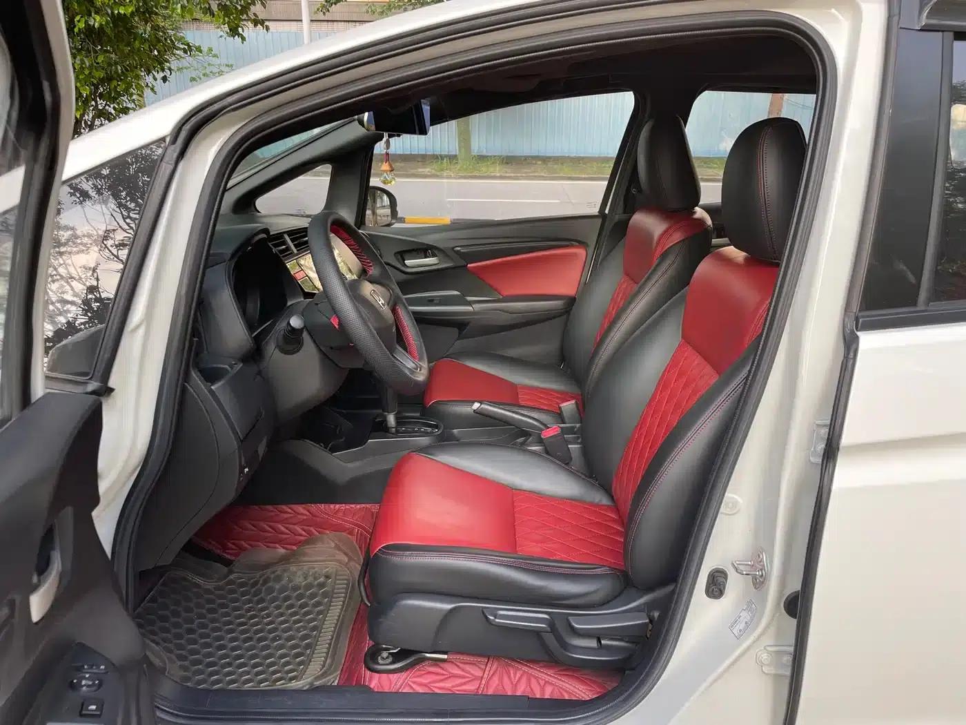 Honda Fit 2016 1.5L LXS CVT Comfort Sunroof Edition — миниатюра 5