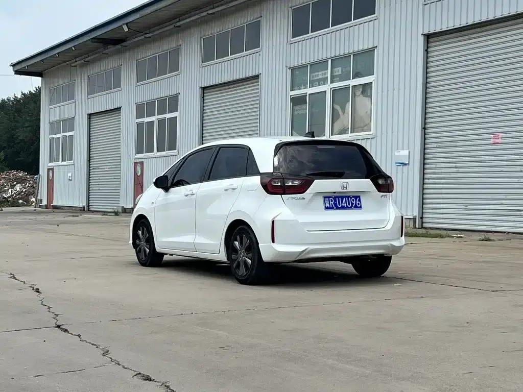 Honda Fit 2022 1.5L CVT Trendy Sunroof Edition — миниатюра 6