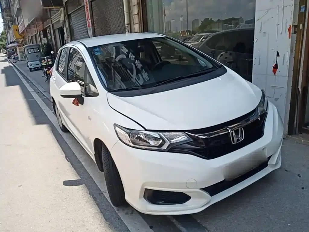 Honda Fit 2018 1.5L CVT Comfort Edition — миниатюра 4