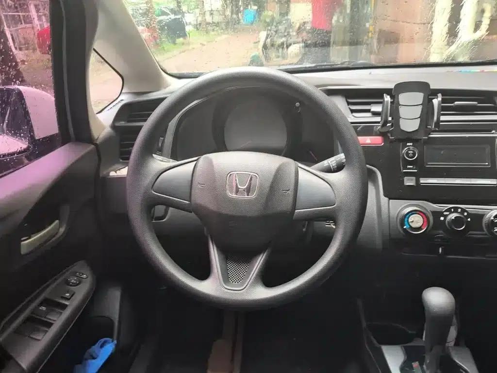 Honda Fit 2016 1.5L LX CVT Comfort — миниатюра 3