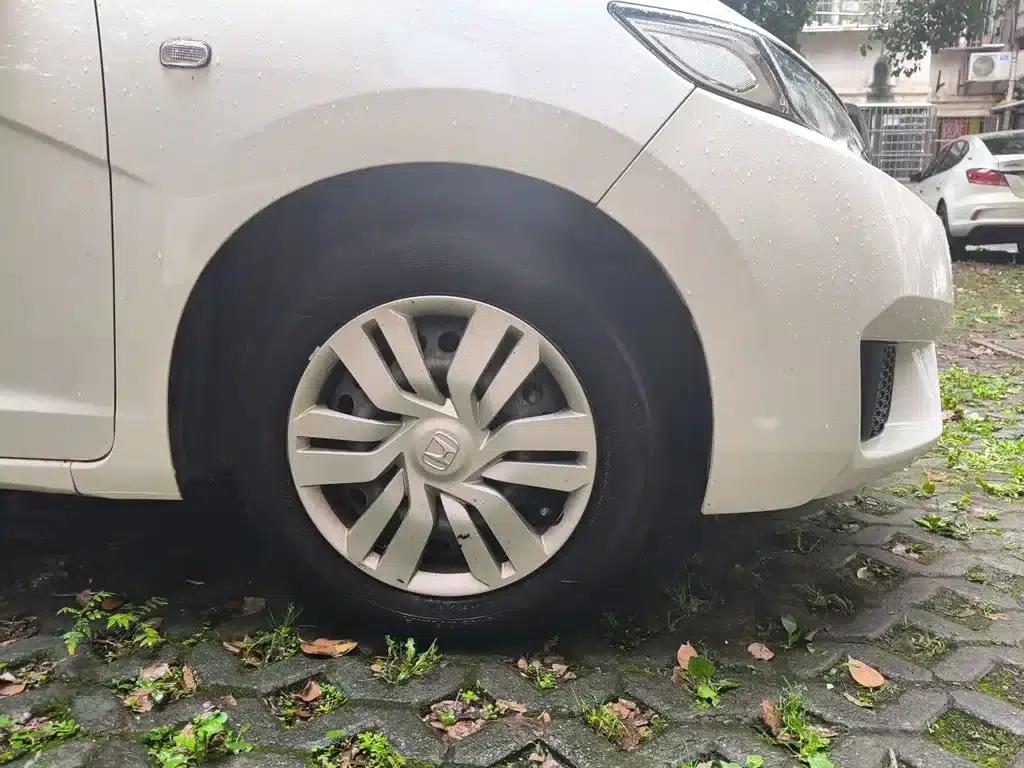 Honda Fit 2016 1.5L LX CVT Comfort — миниатюра 23
