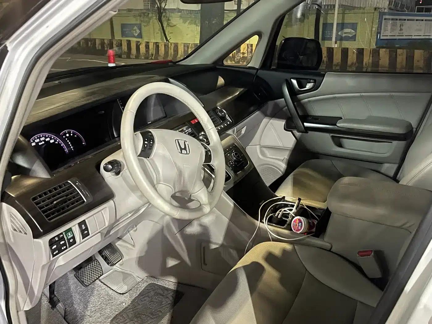 Elysion 2012 2.4L VTi Luxury Edition — миниатюра 2