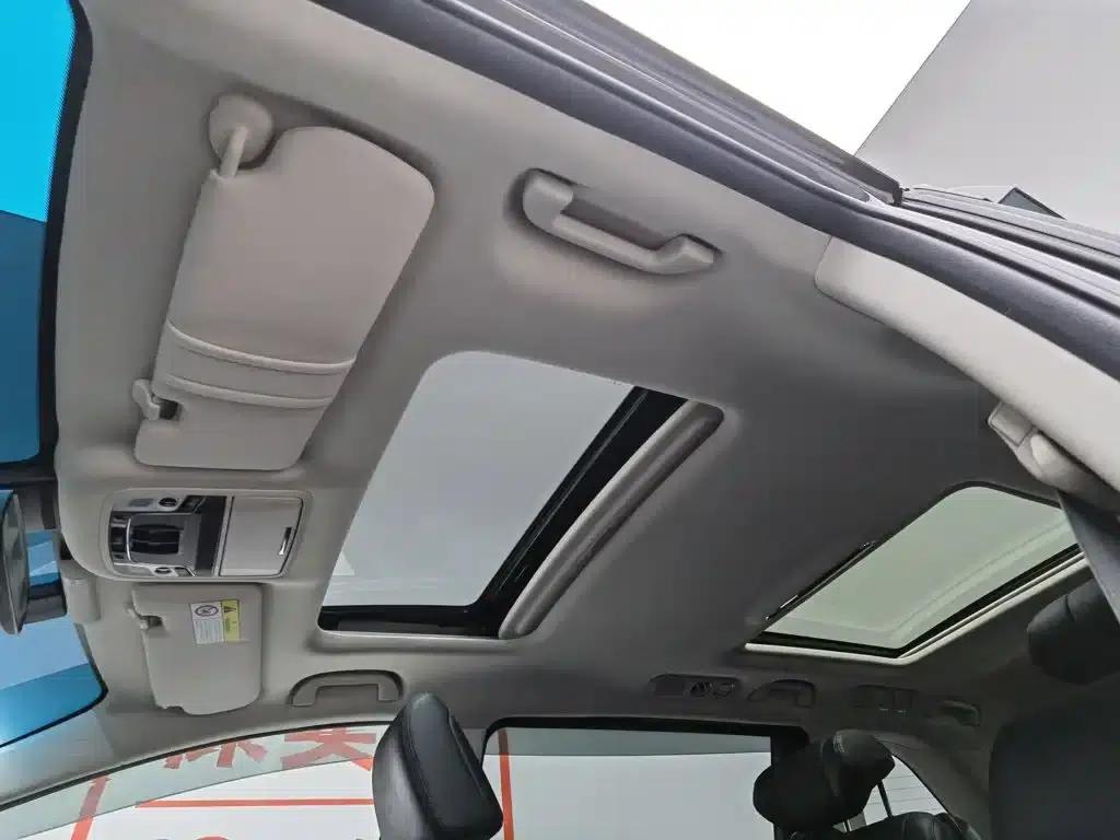 Elysion 2022 2.0L e:HEV Luxury First Edition — миниатюра 14